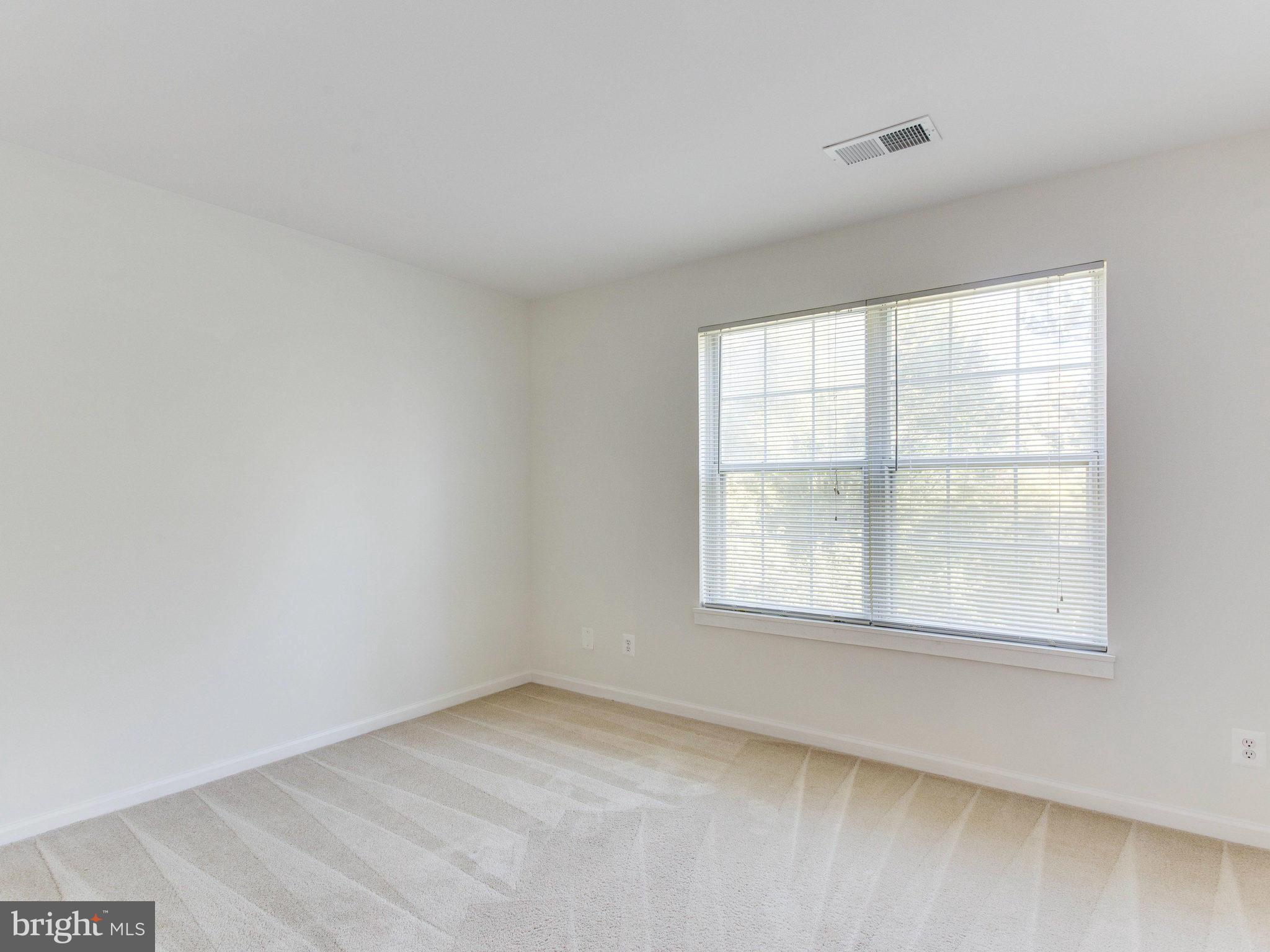 STRATFORD PLACE AT KINGS - Residential