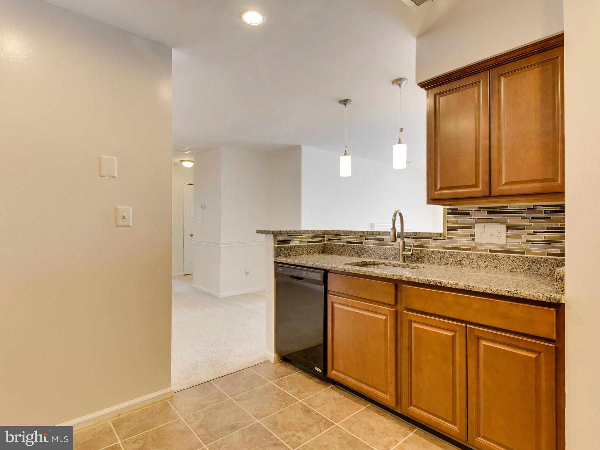 STRATFORD PLACE AT KINGS - Residential