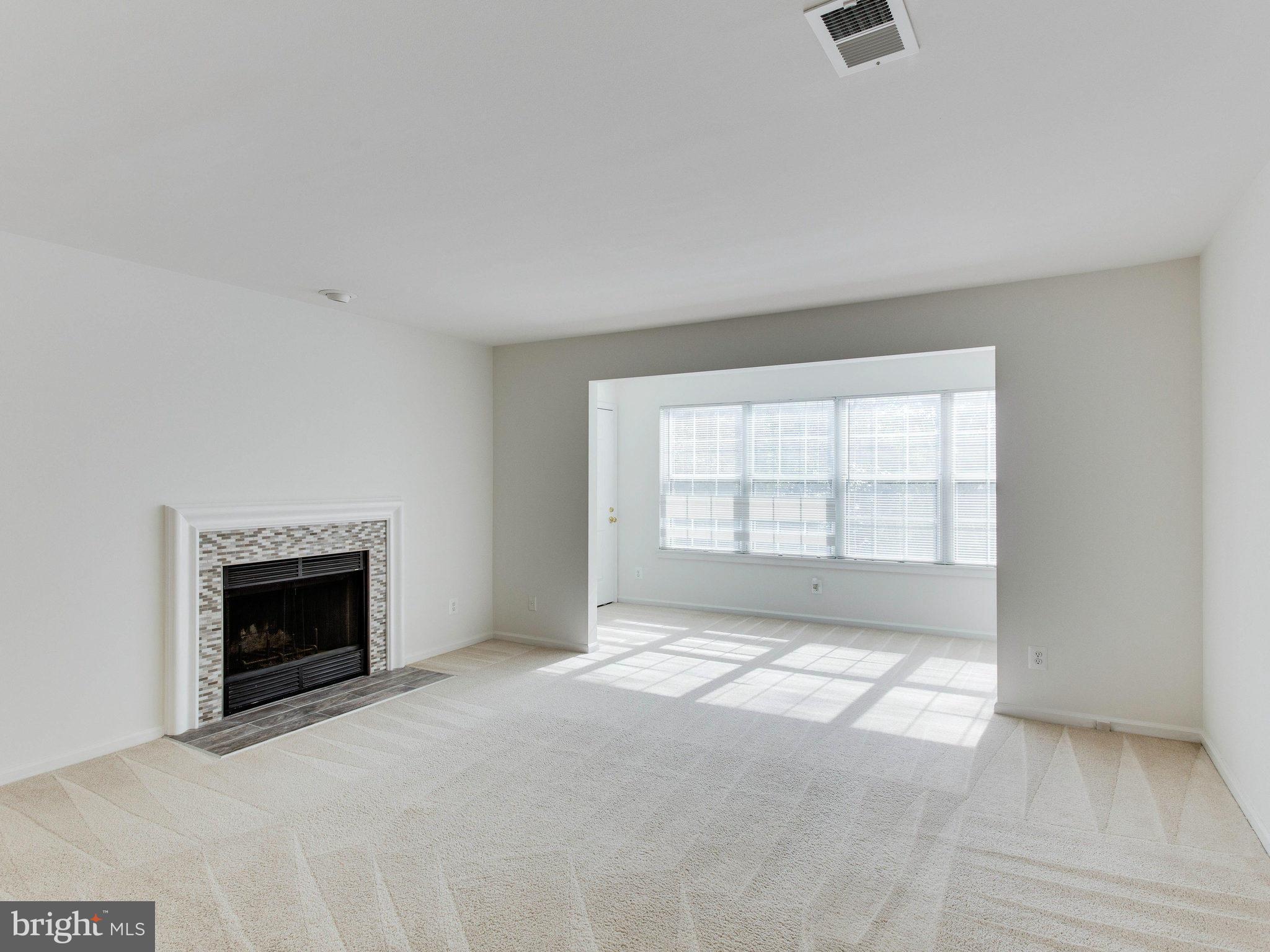 STRATFORD PLACE AT KINGS - Residential