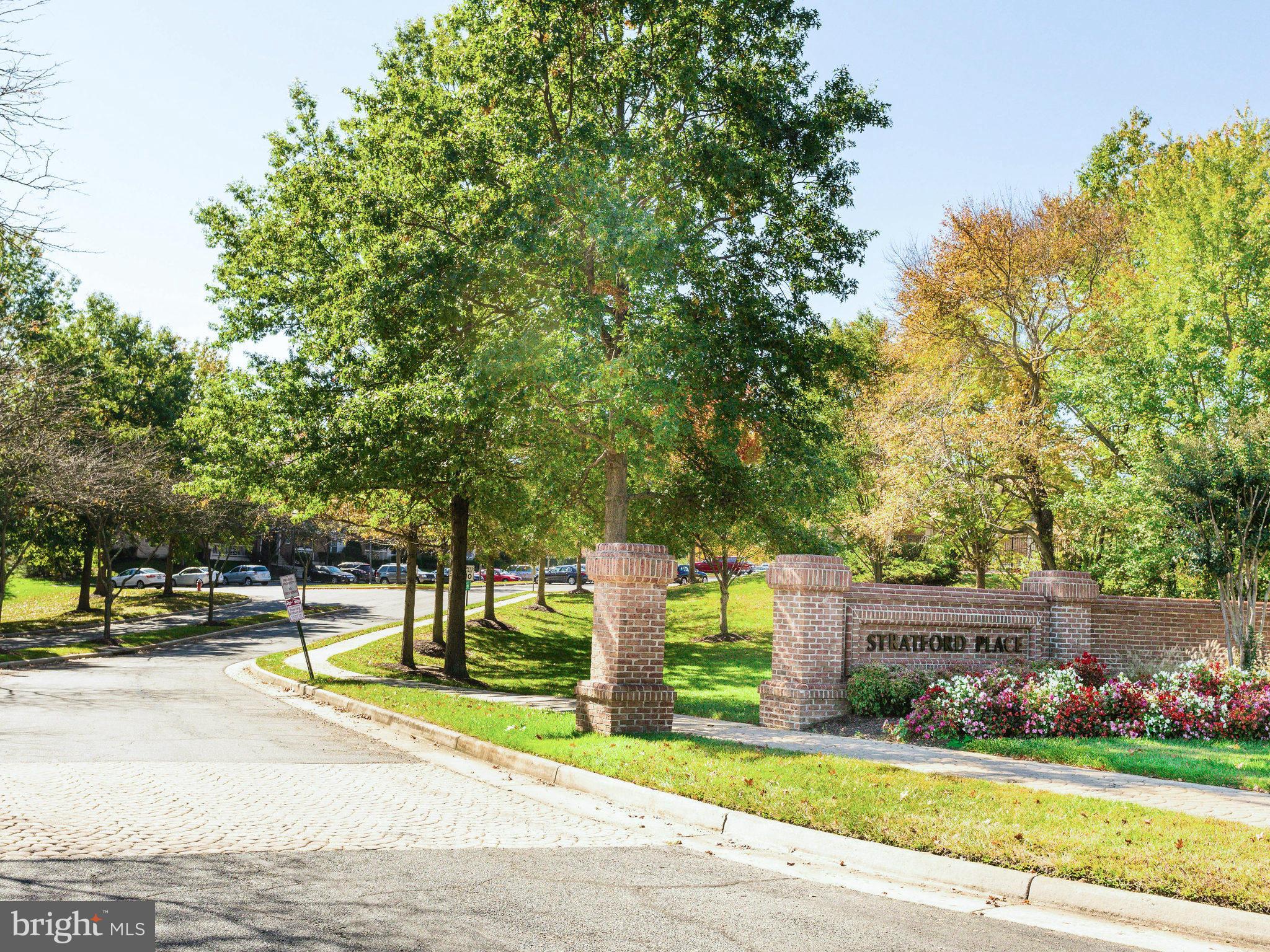 STRATFORD PLACE AT KINGS - Residential