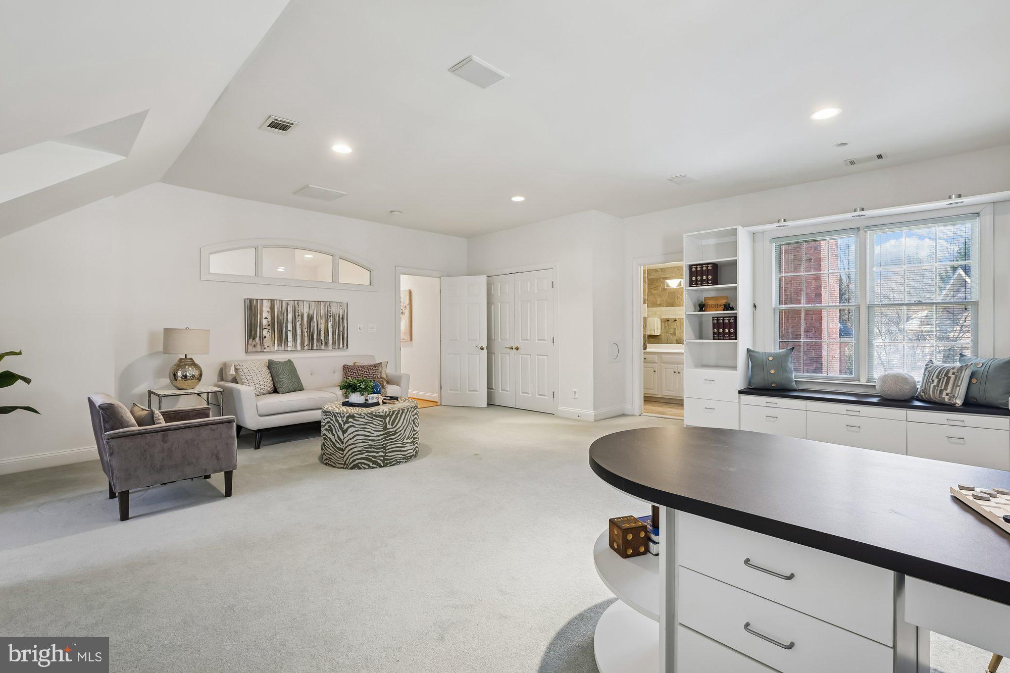 AVENEL - Residential