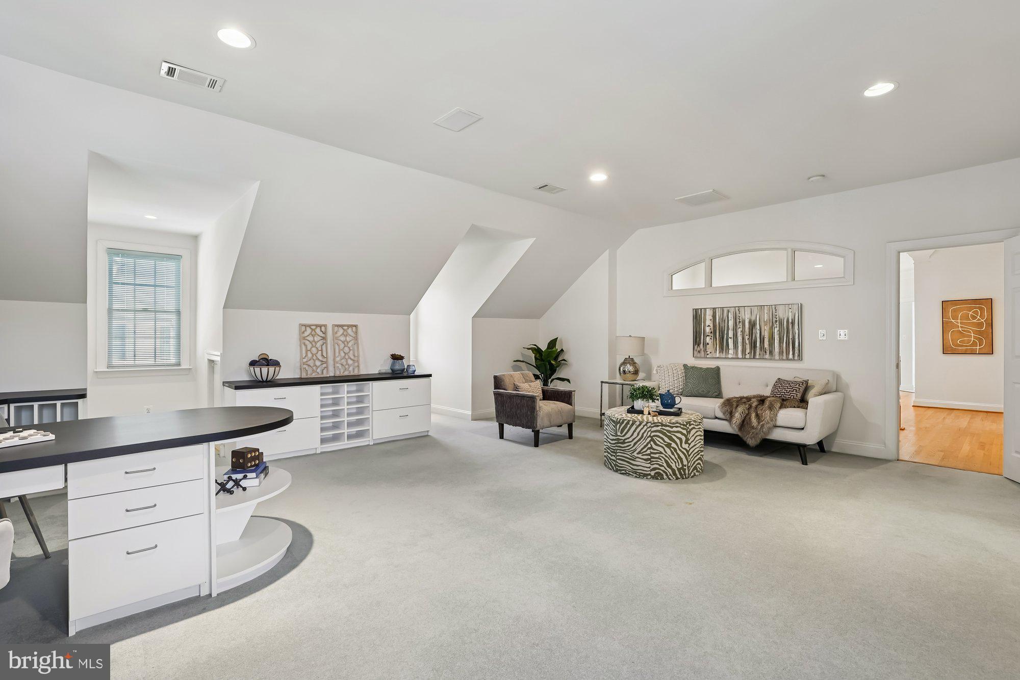 AVENEL - Residential