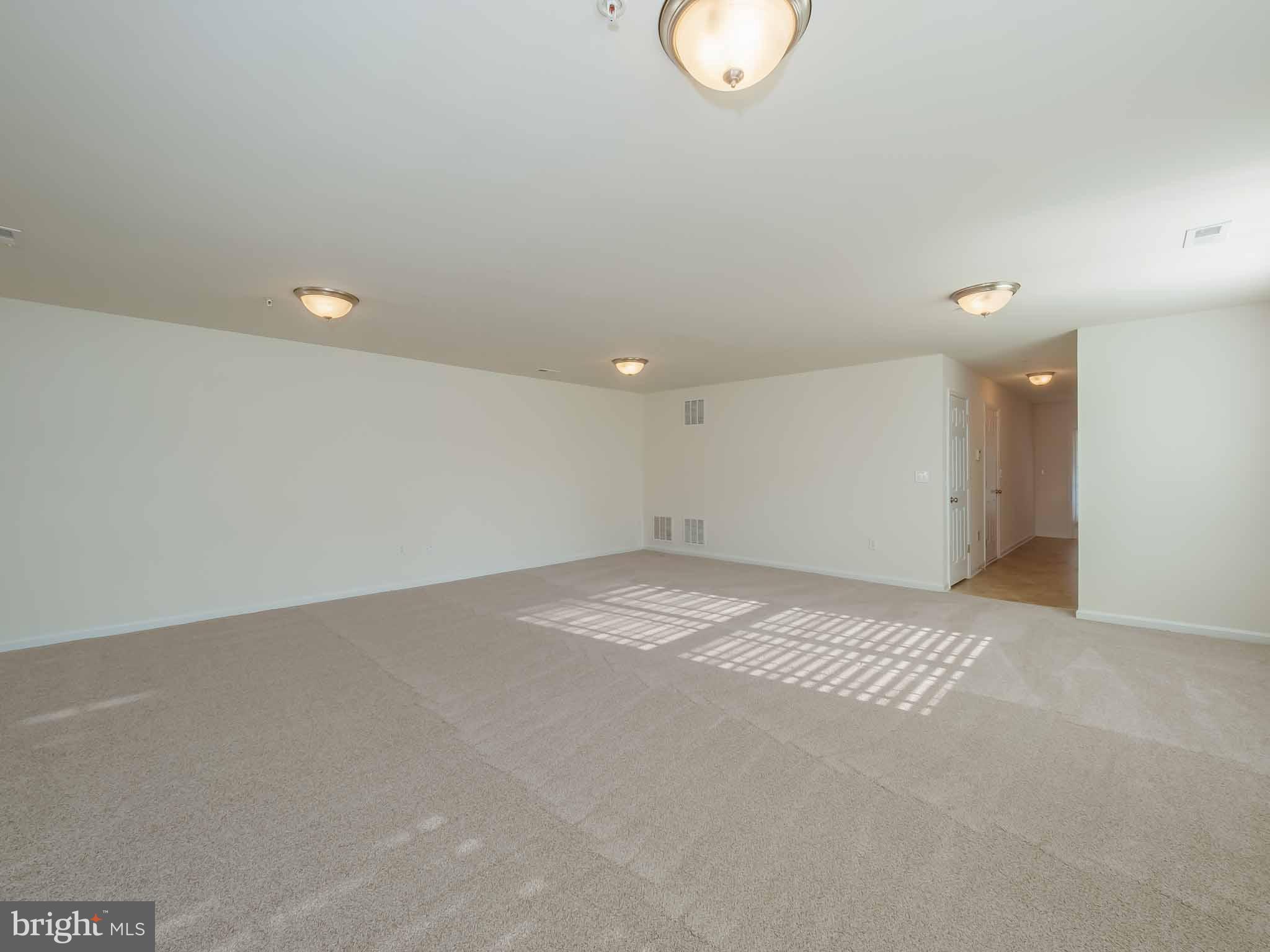 WHISPERING WOODS - Residential Lease