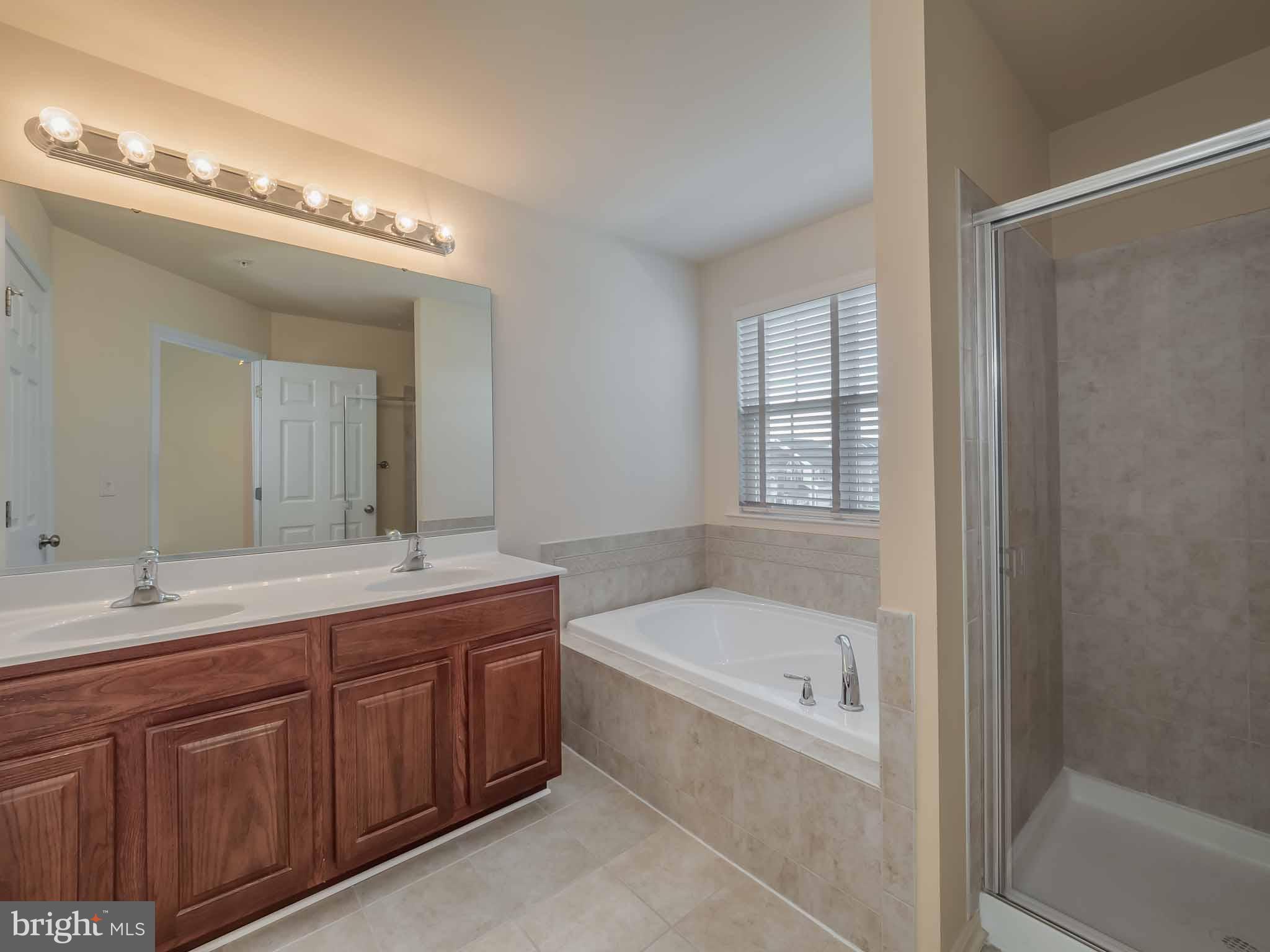 WHISPERING WOODS - Residential Lease