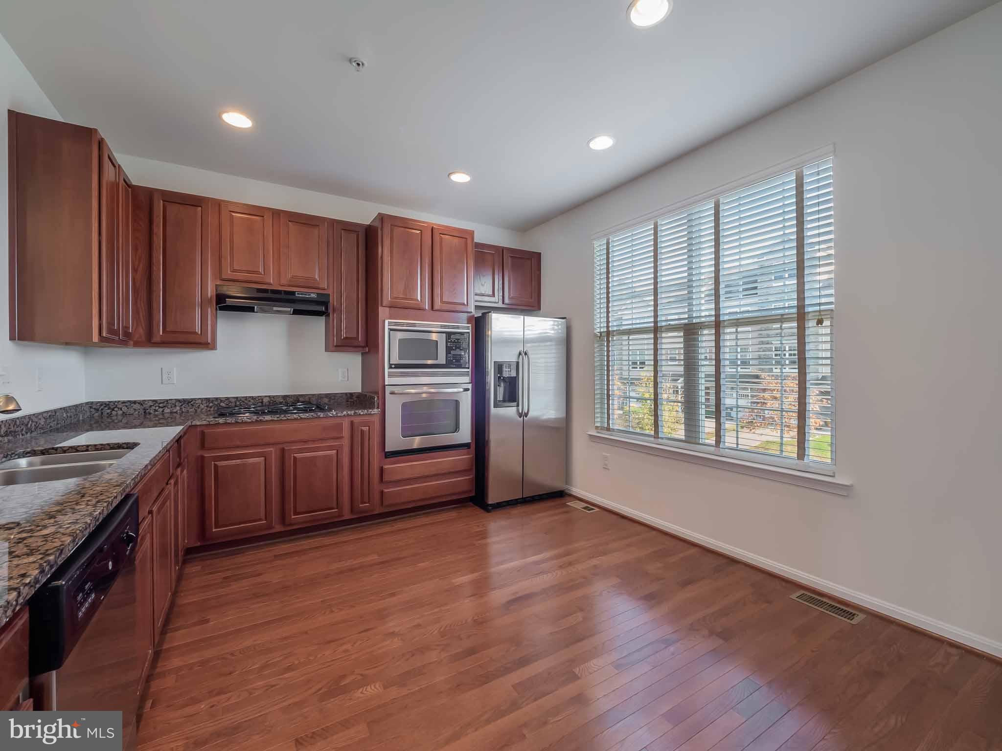 WHISPERING WOODS - Residential Lease