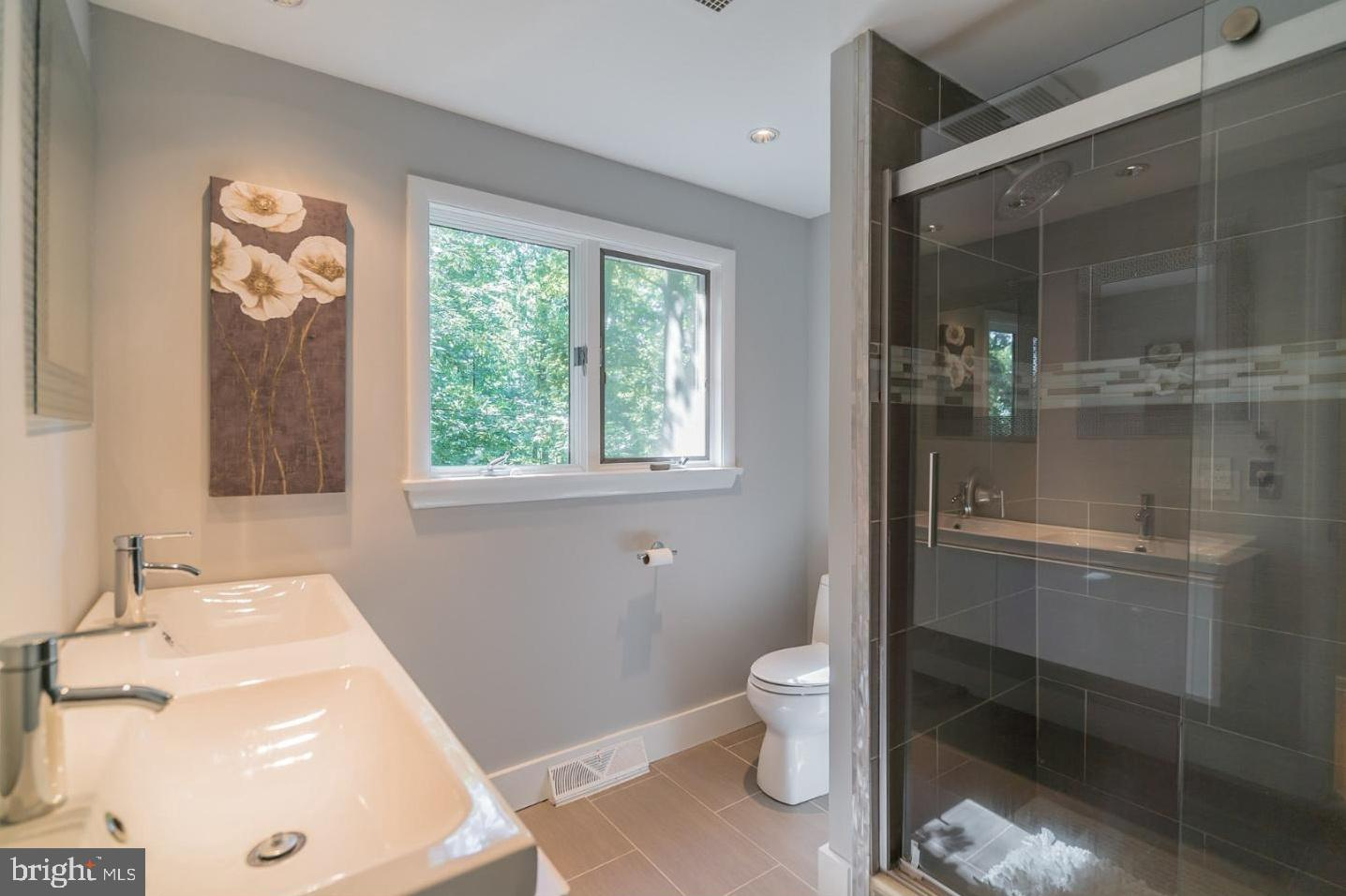 SOLEBURY MOUNT EST - Residential