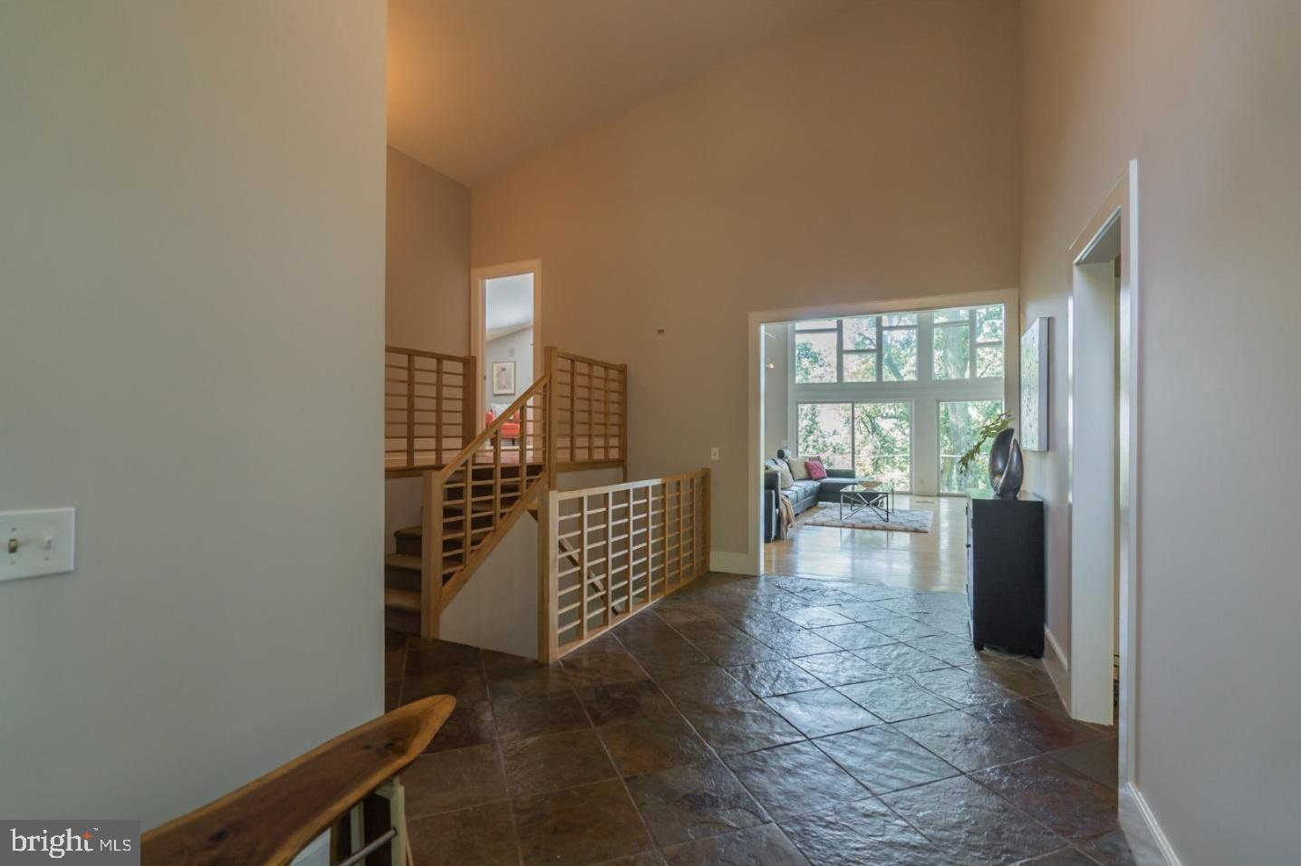 SOLEBURY MOUNT EST - Residential