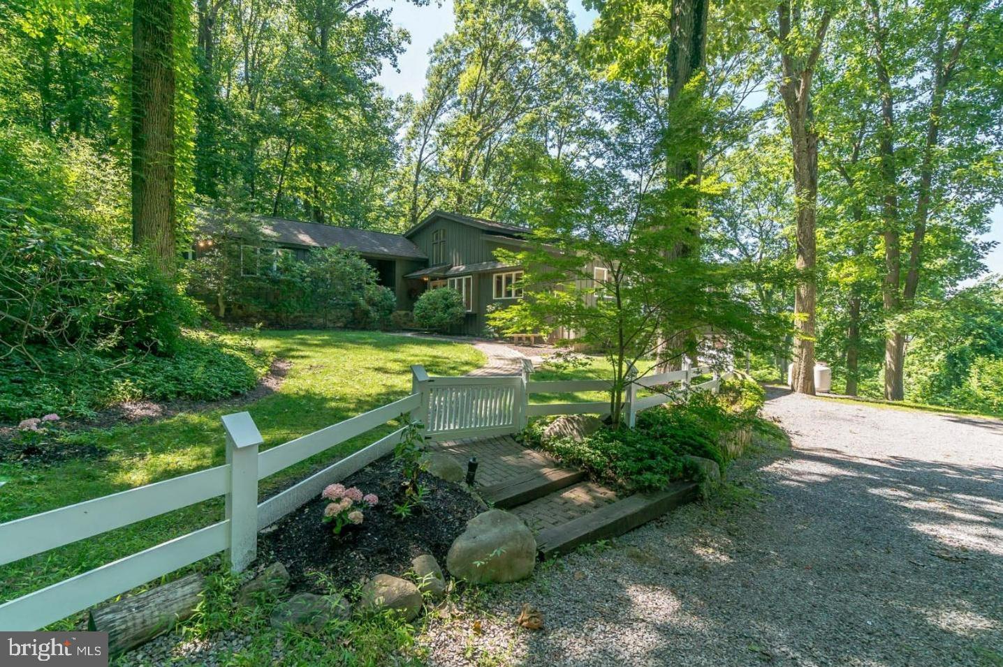 SOLEBURY MOUNT EST - Residential