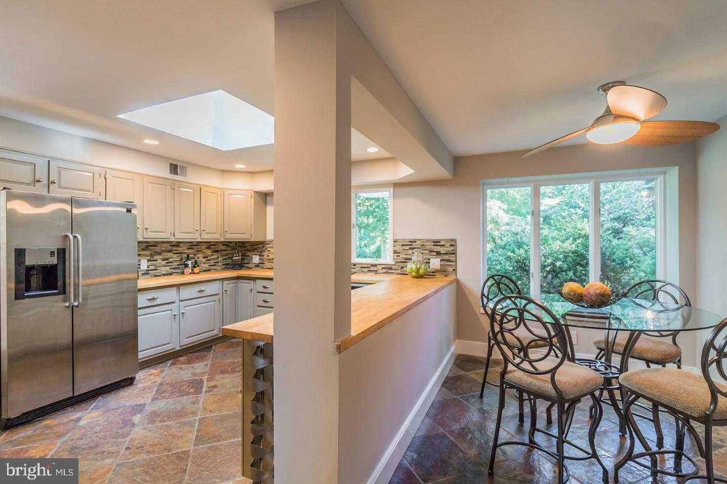 SOLEBURY MOUNT EST - Residential