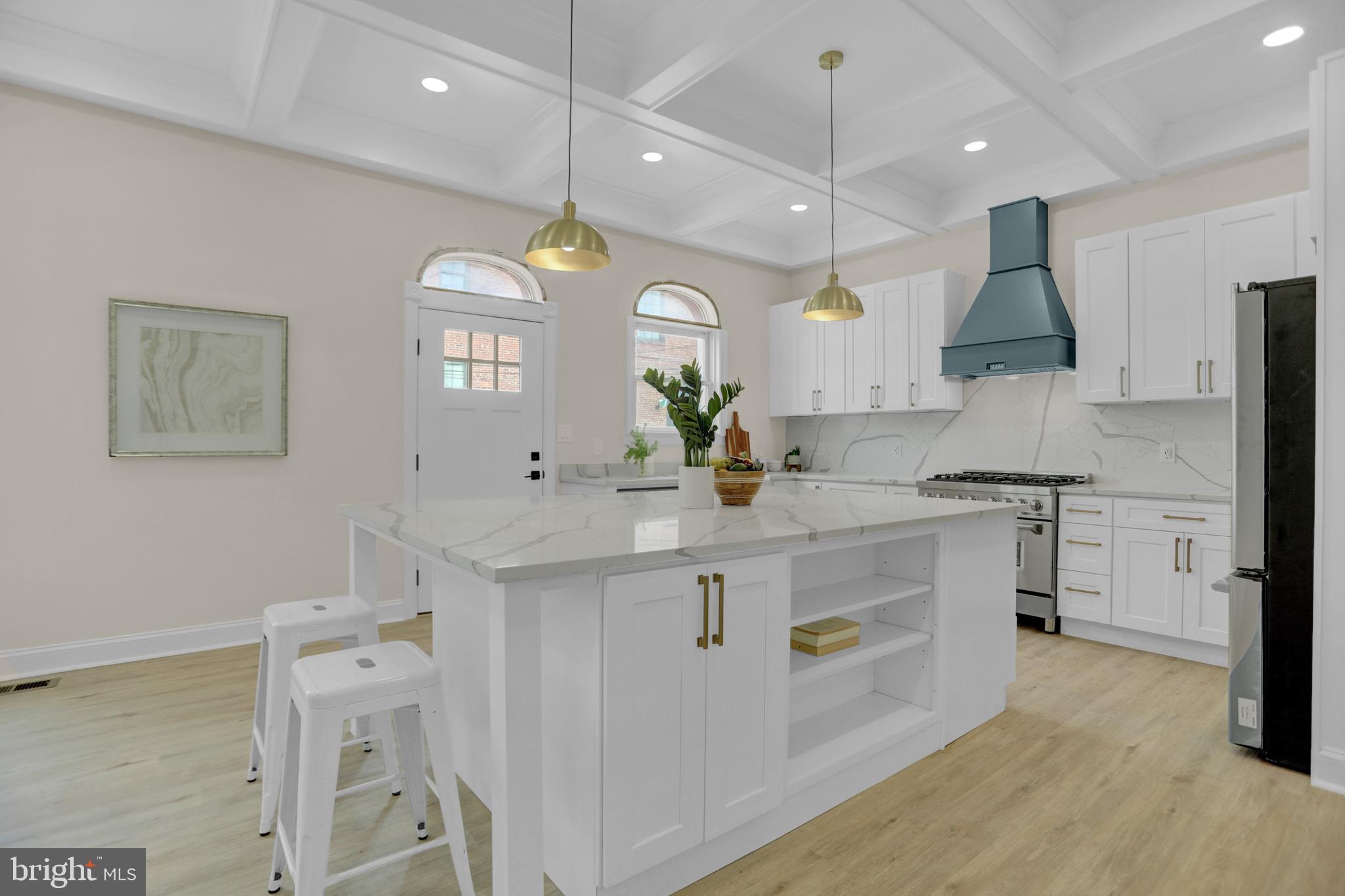 LITTLE ITALY - Residential