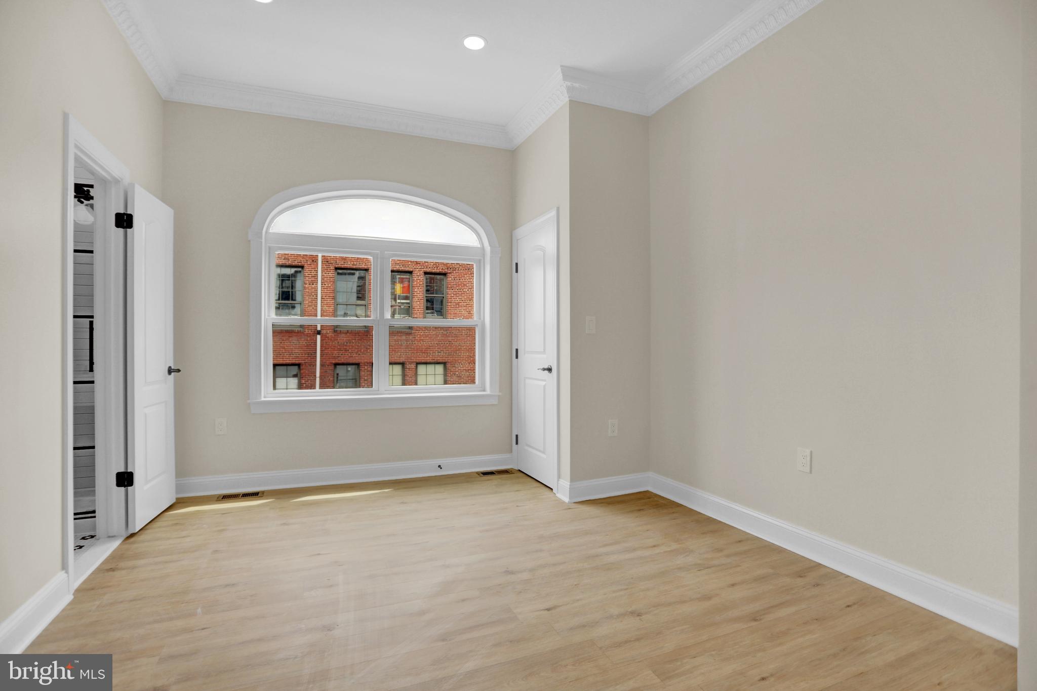 LITTLE ITALY - Residential