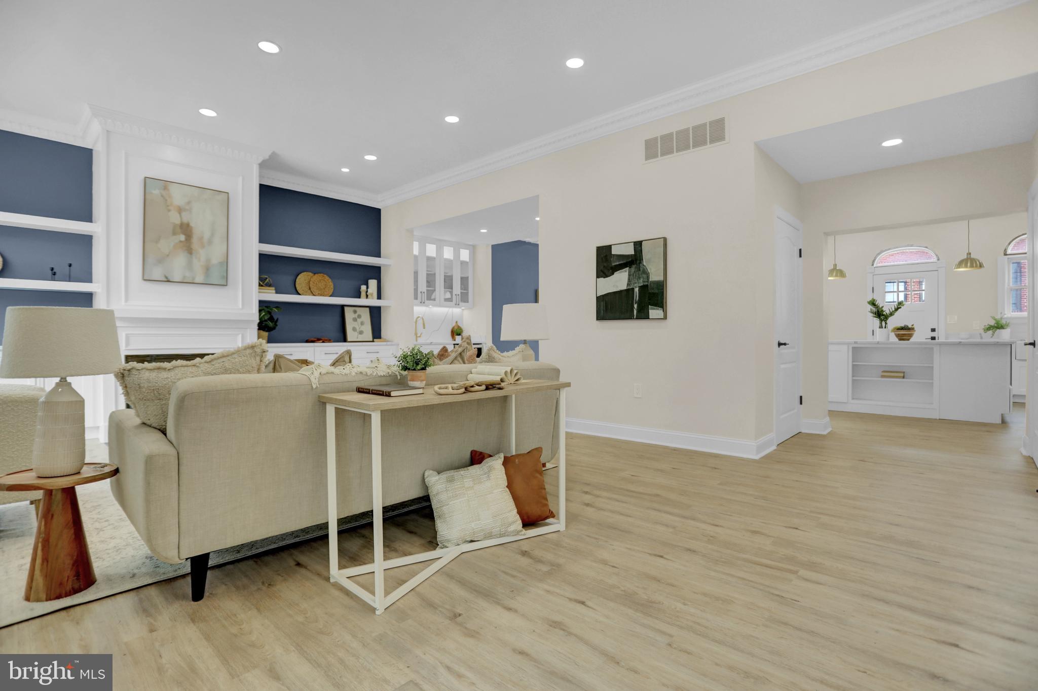 LITTLE ITALY - Residential