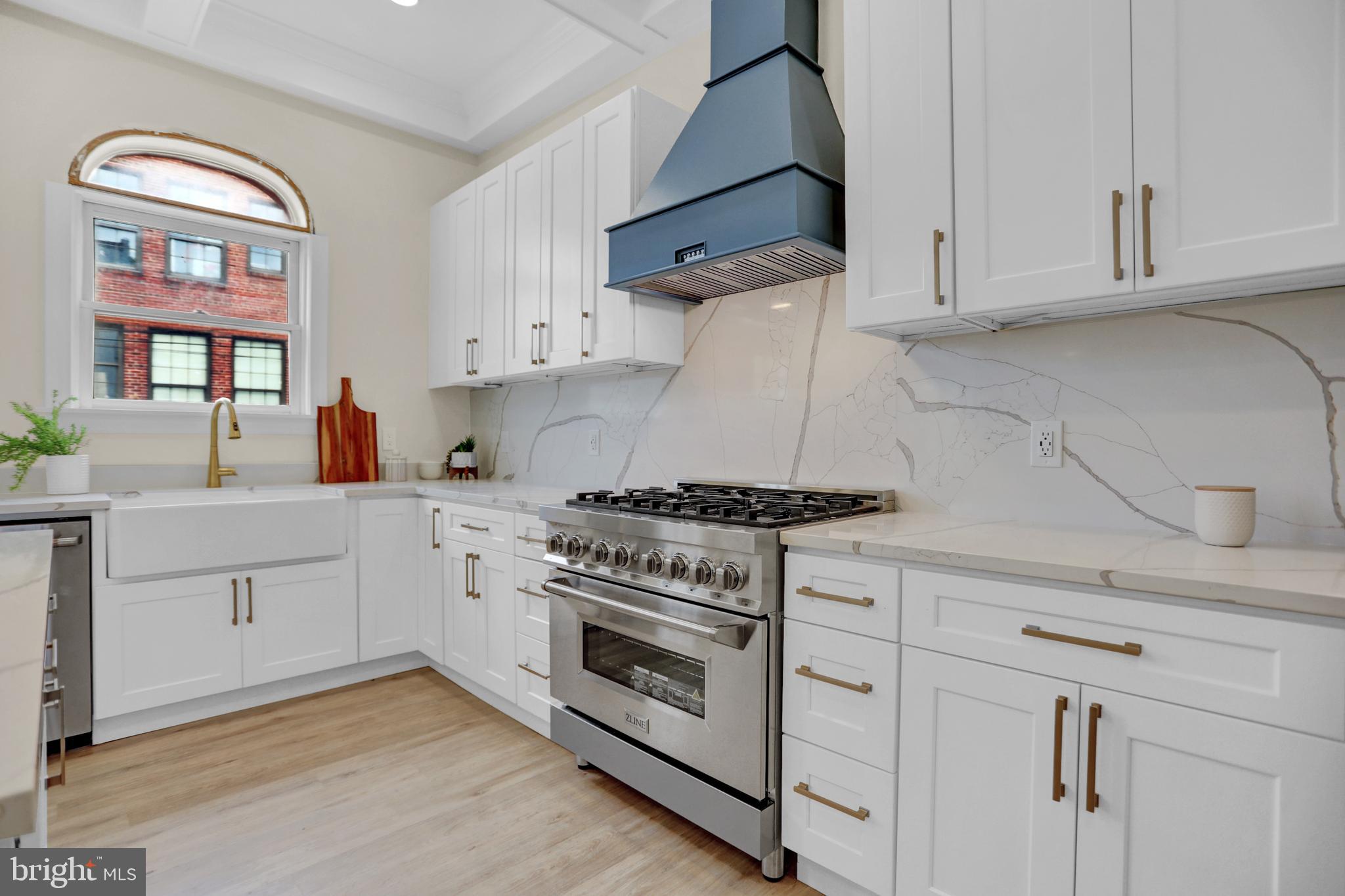 LITTLE ITALY - Residential