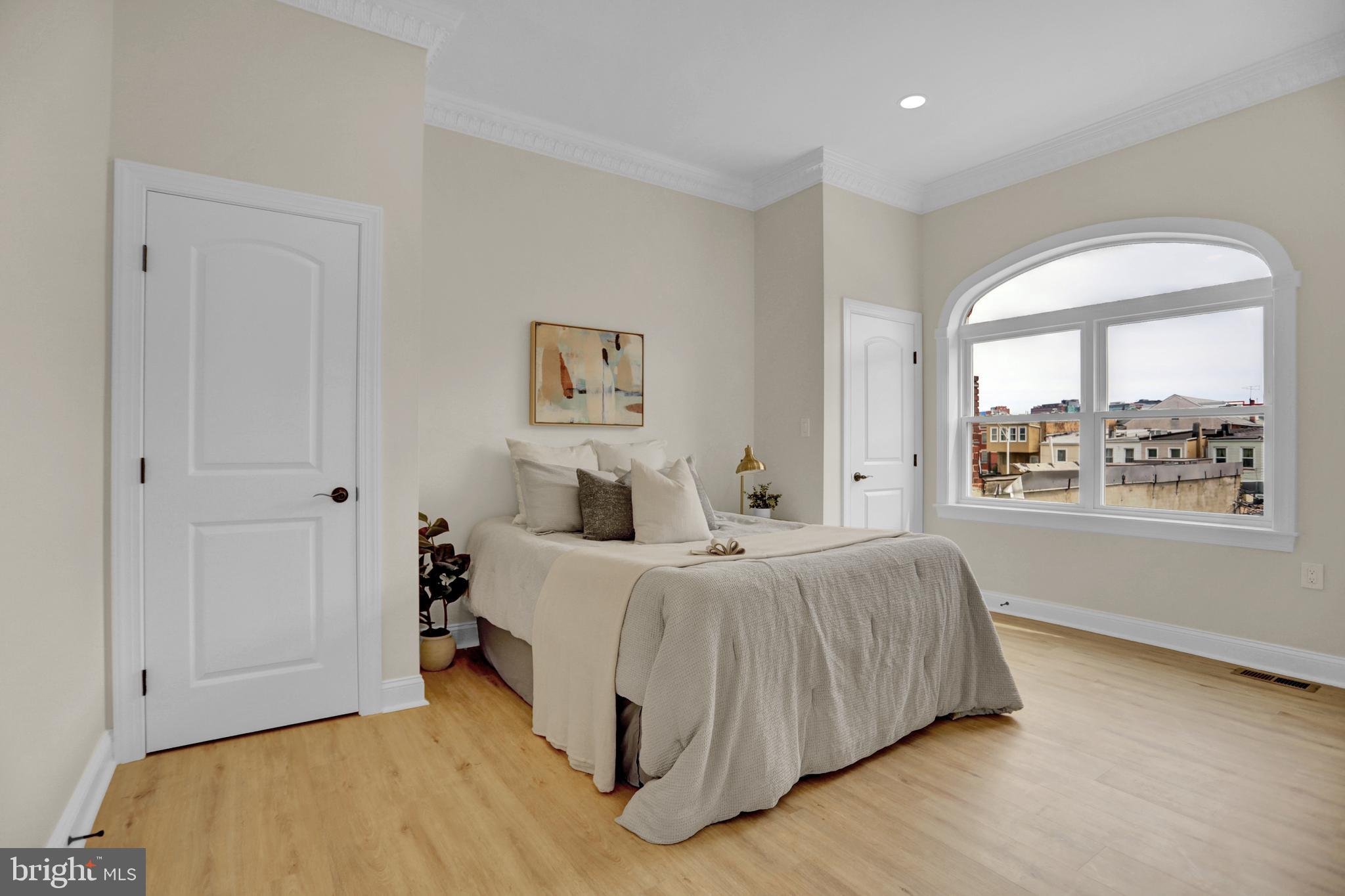 LITTLE ITALY - Residential