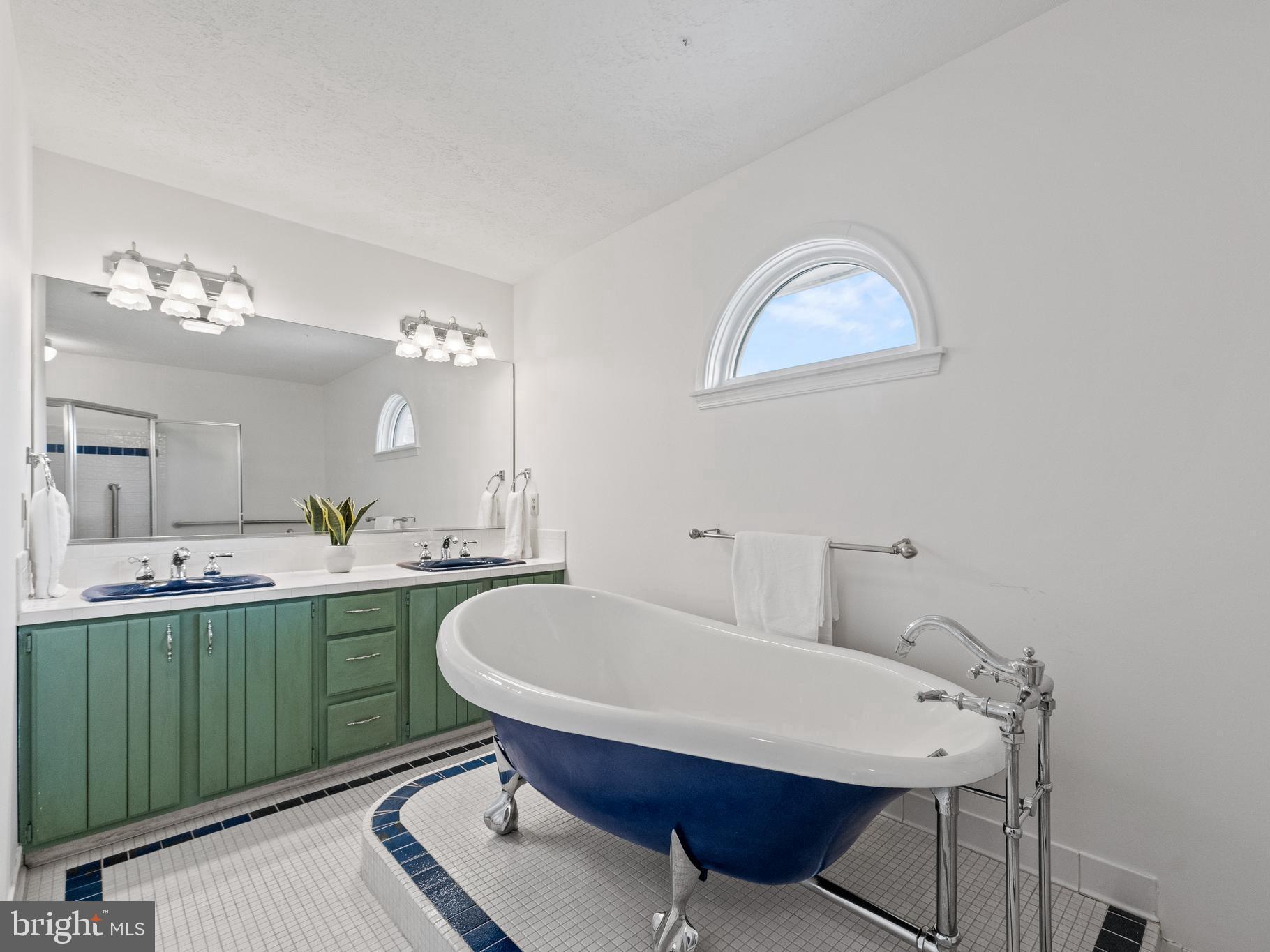 WILLOW OAKS - Residential