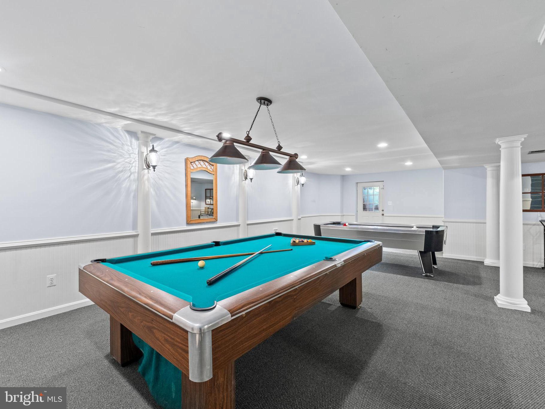 WILLOW OAKS - Residential