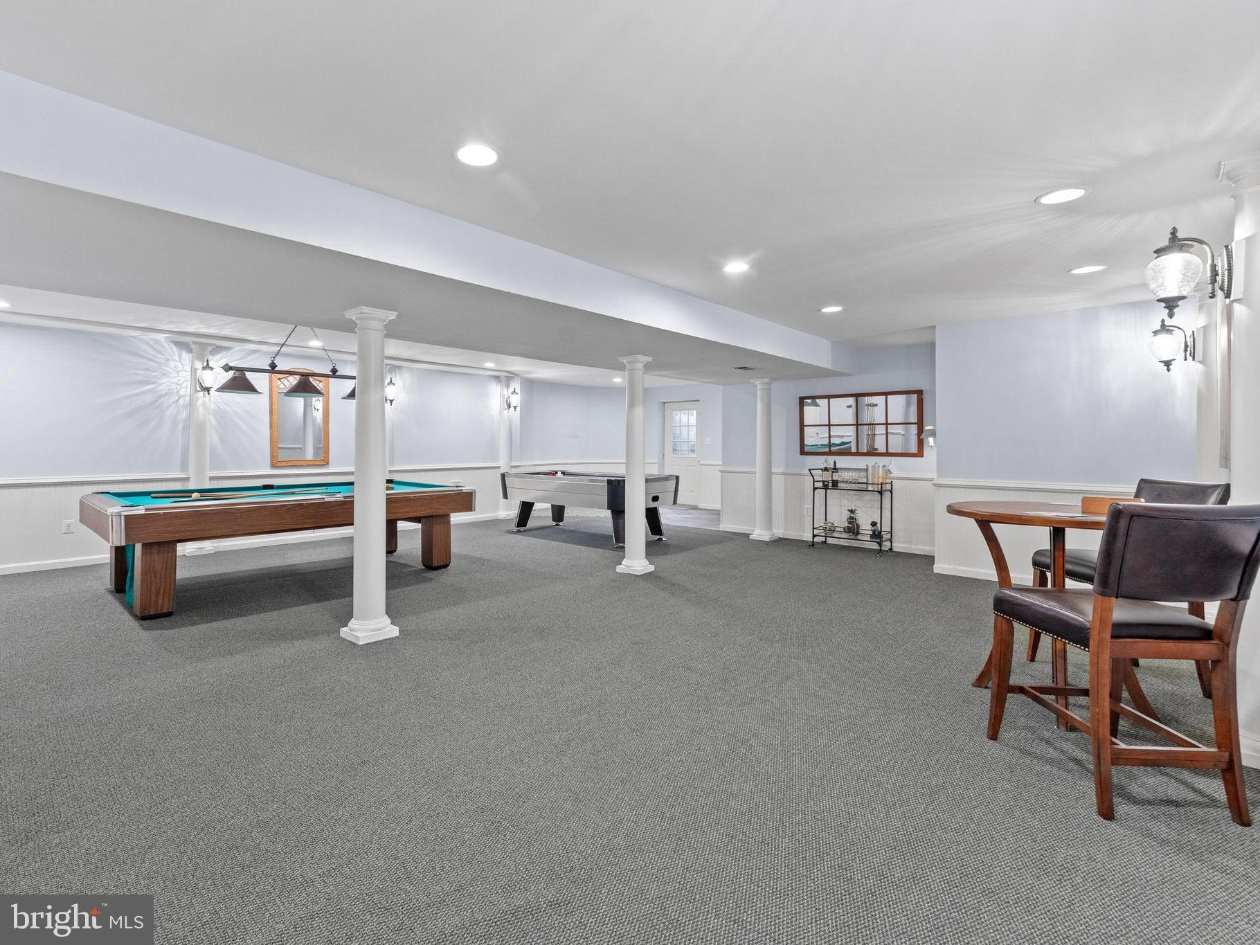 WILLOW OAKS - Residential