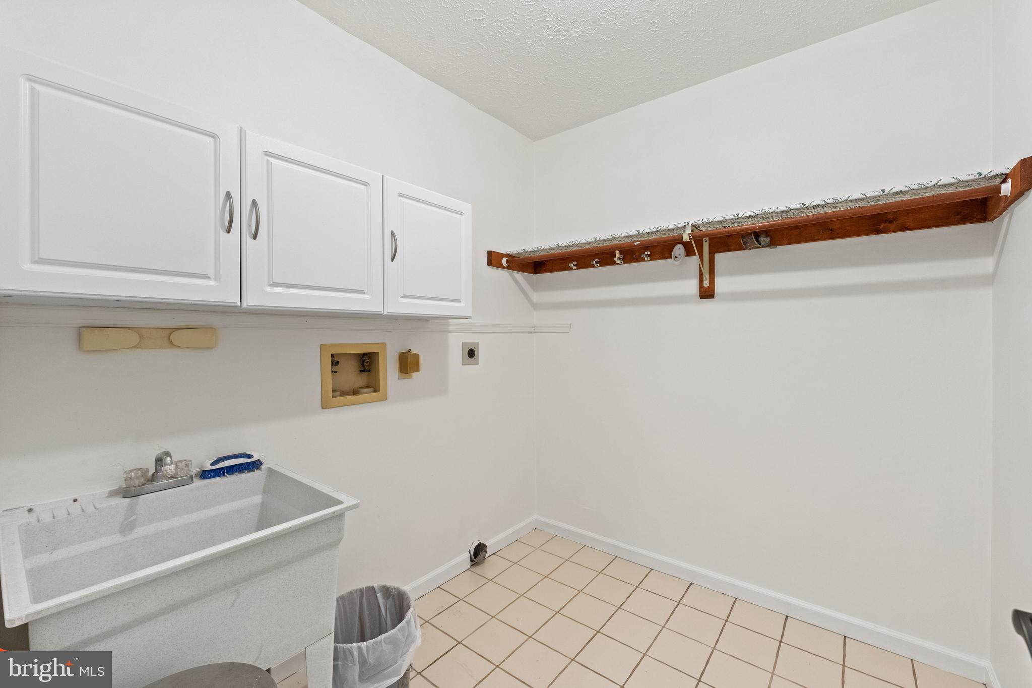 WILLOW OAKS - Residential