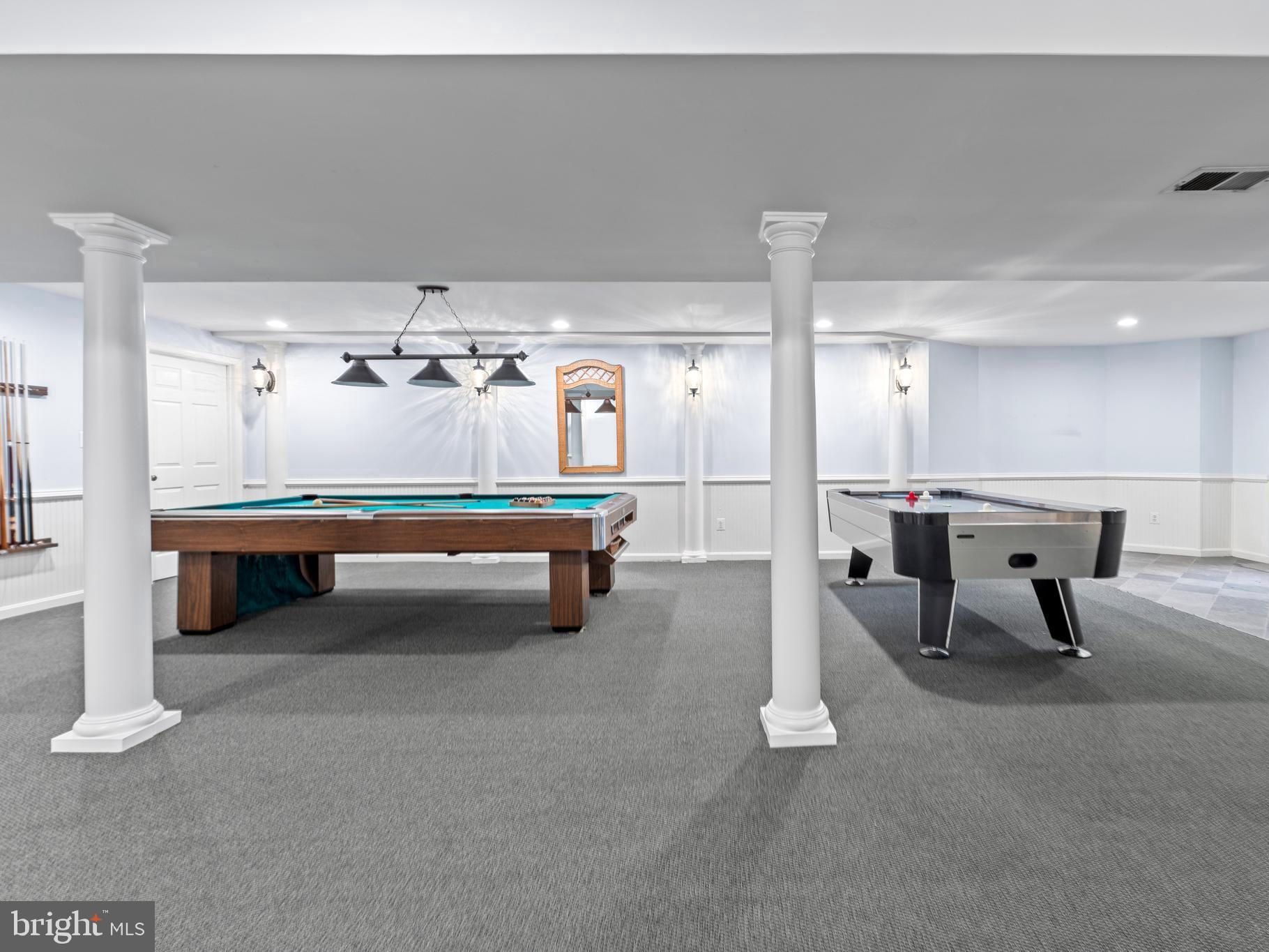 WILLOW OAKS - Residential