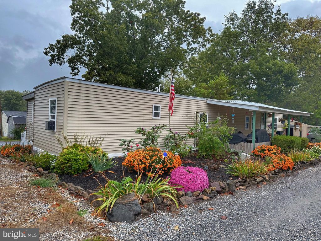 Photo of 450 Ridge Road #7, ETTERS, PA 17319 (MLS # PAYK2090670)
