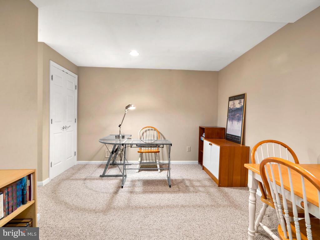 HALLOWELL - Residential