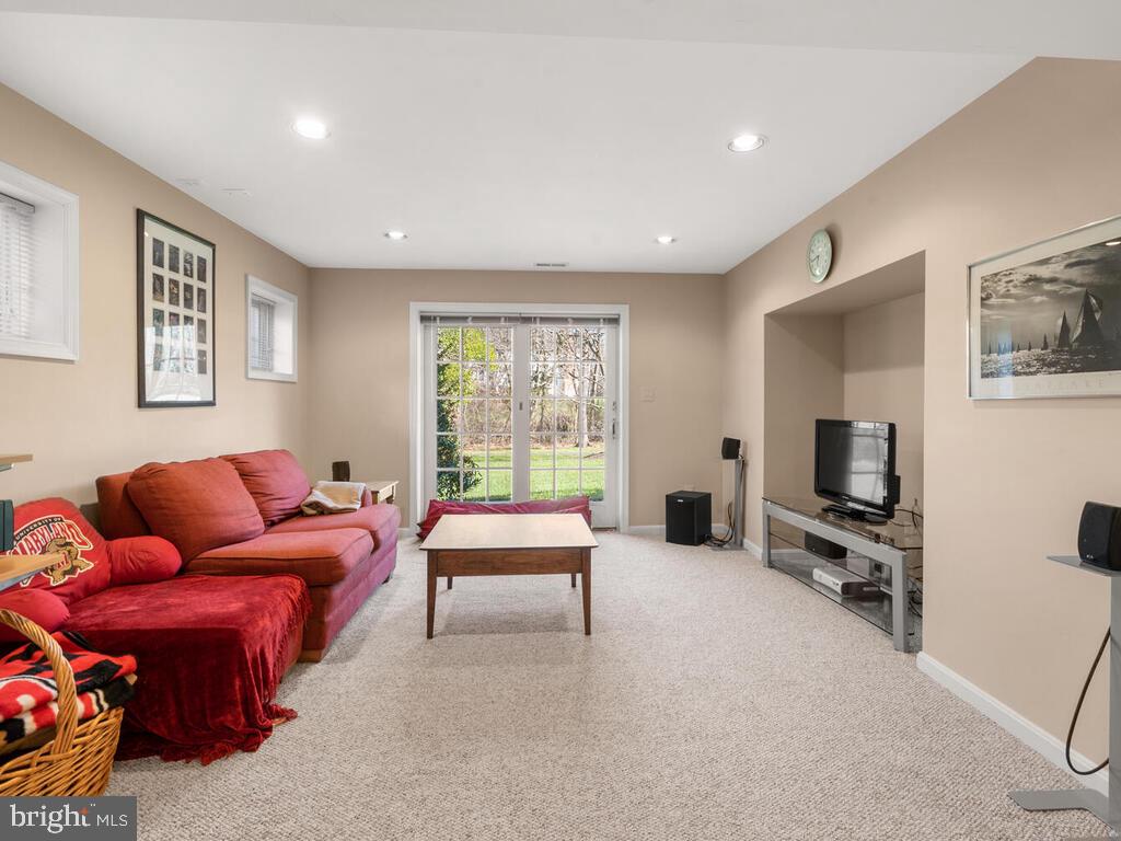 HALLOWELL - Residential