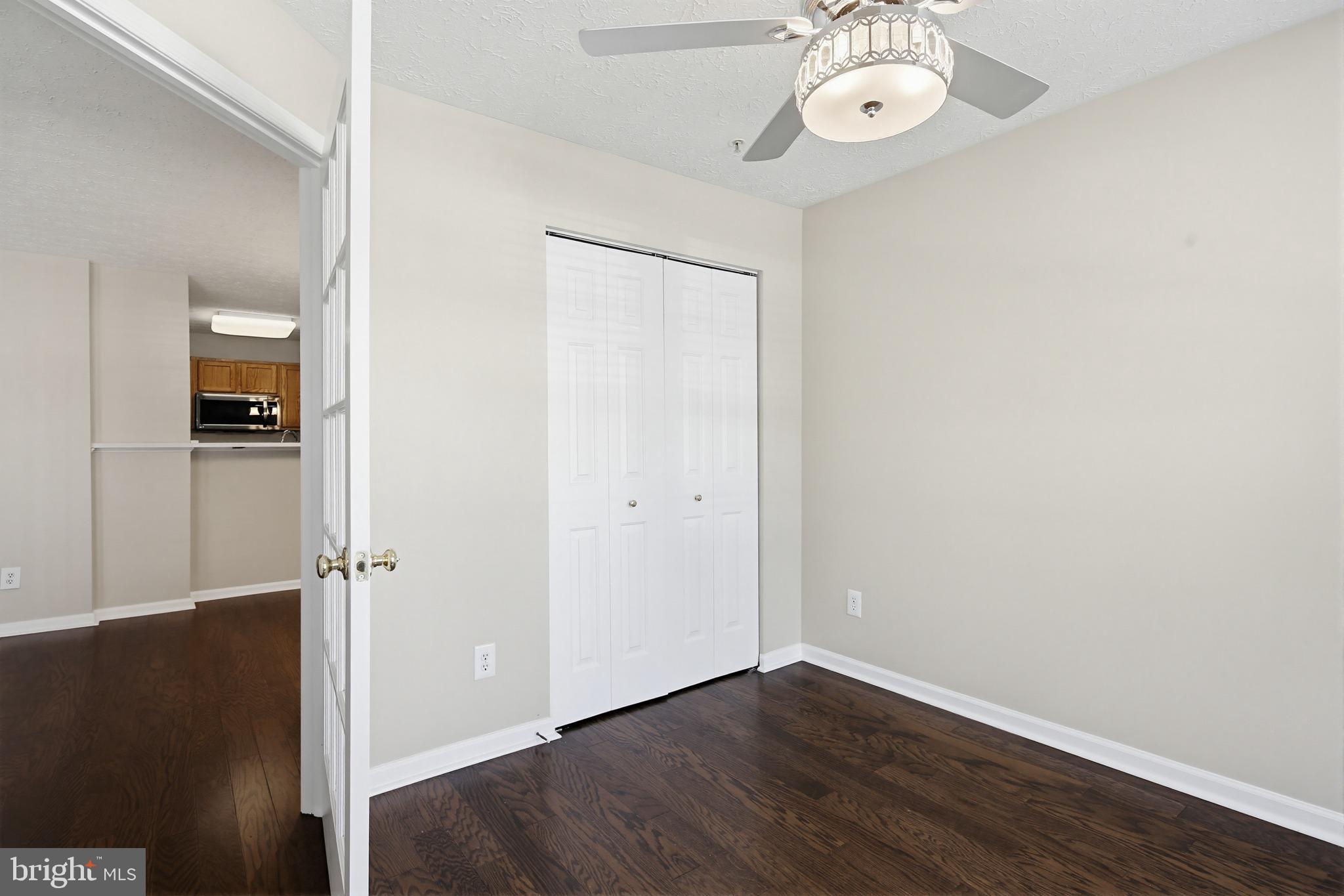PINEY ORCHARD - Residential
