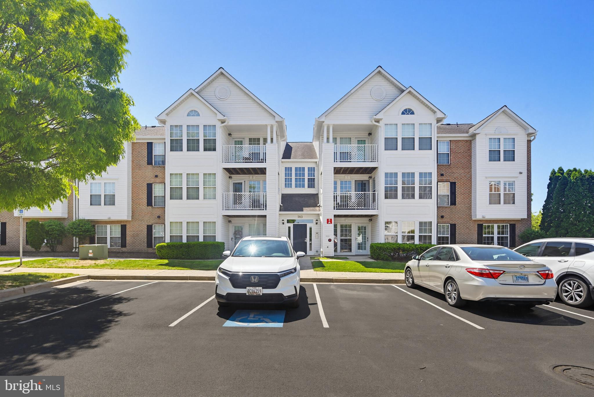 PINEY ORCHARD - Residential