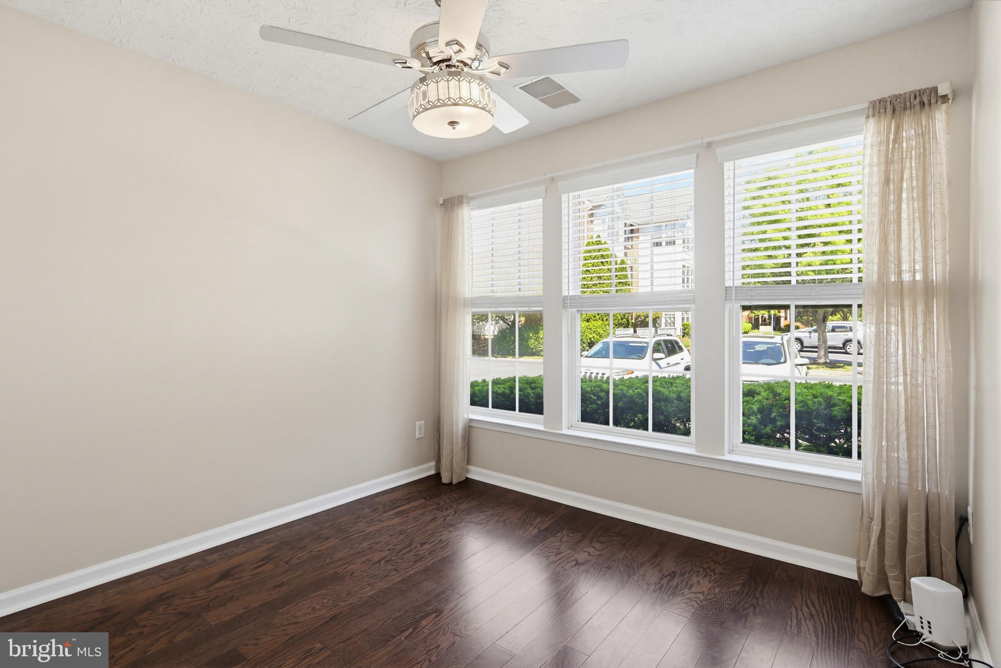 PINEY ORCHARD - Residential