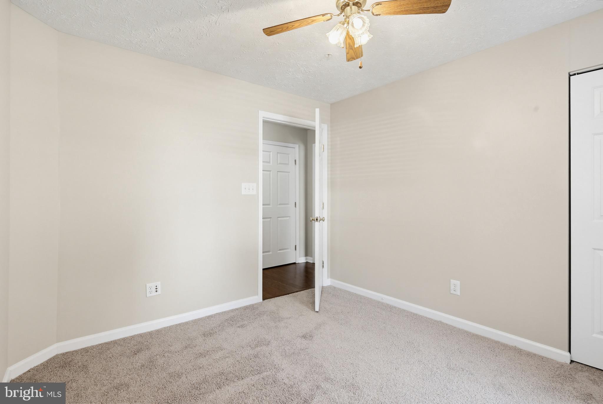 PINEY ORCHARD - Residential