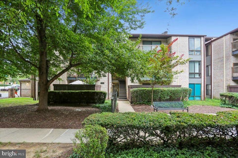 Condo For Rent - 10020 Stedwick Rd #102<br/> Montgomery County, MONTGOMERY VILLAGE, MD 20886
