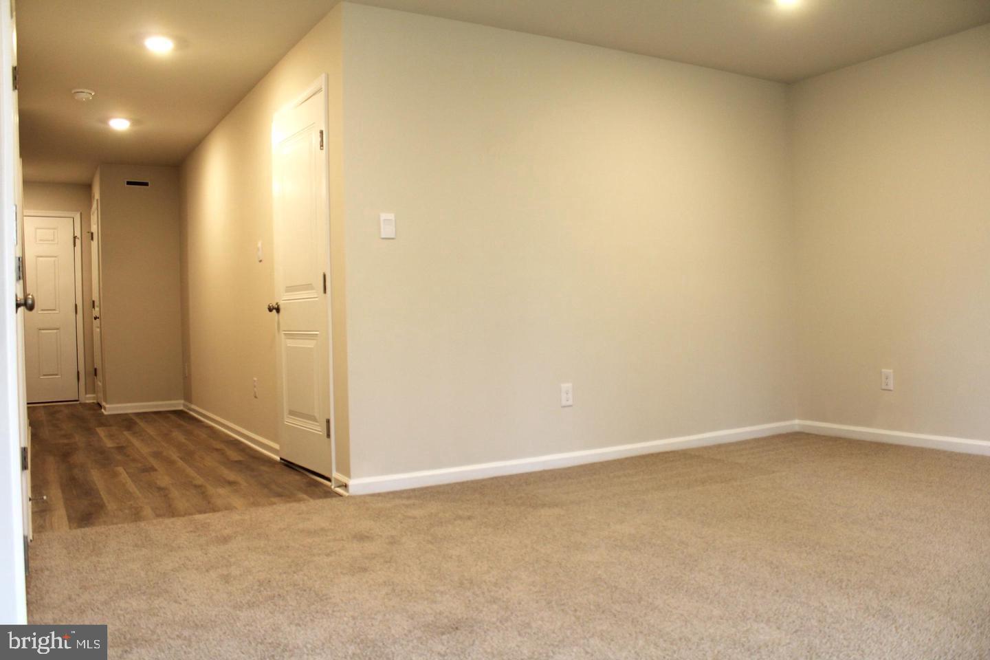 102 JONAGOLD DRIVE