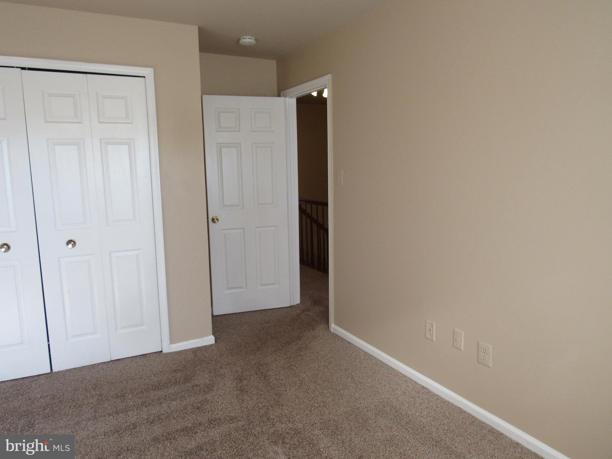 ASHBURN FARM - Residential Lease