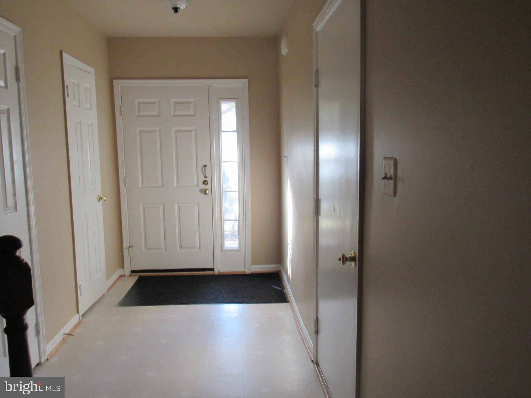 ASHBURN FARM - Residential Lease