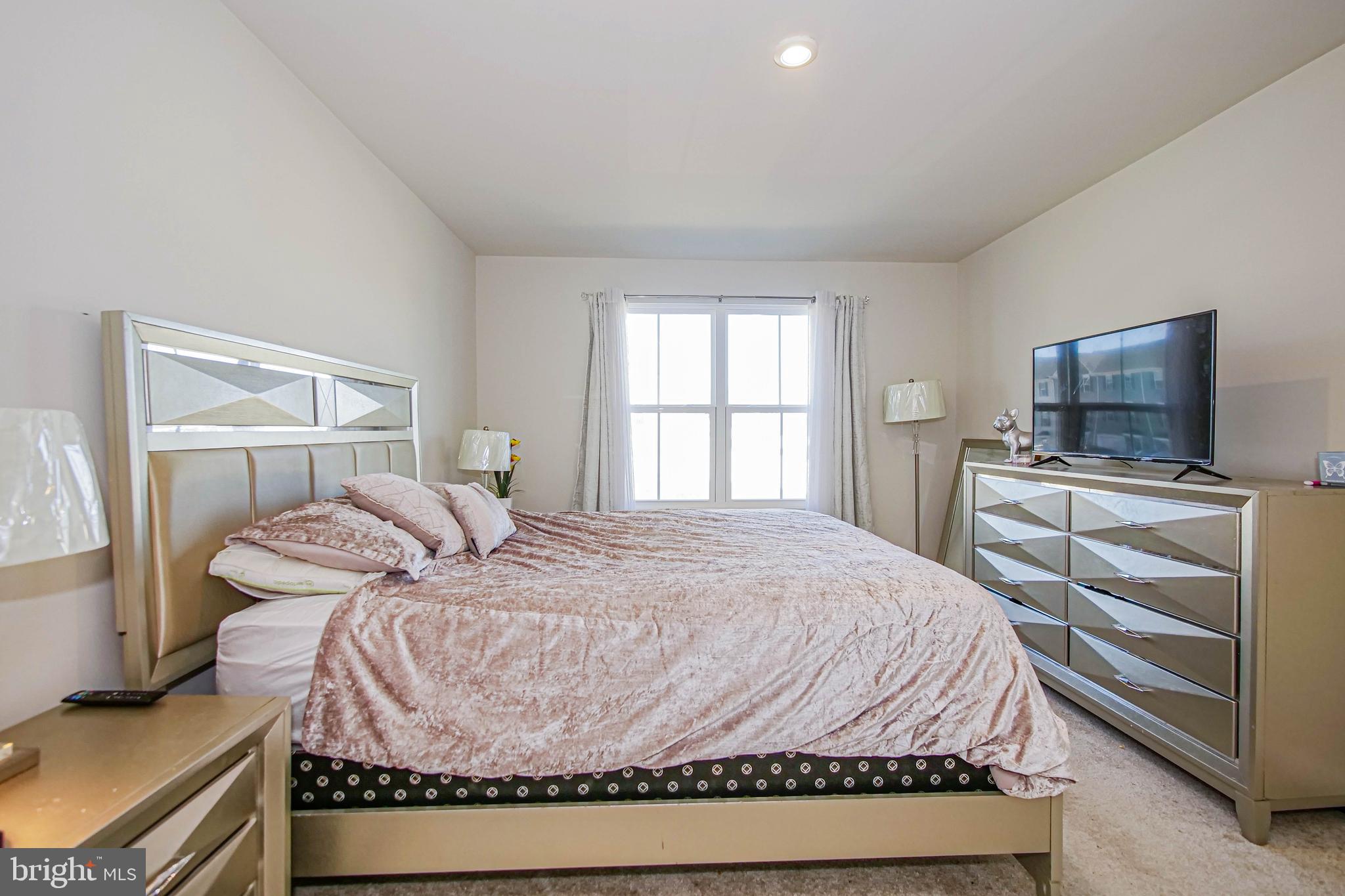 CARDINAL POINTE - Residential