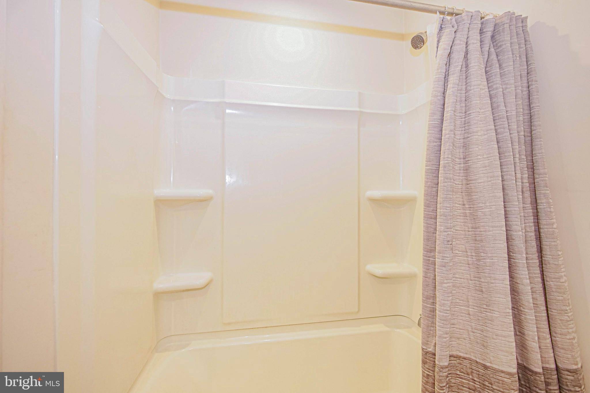 CARDINAL POINTE - Residential