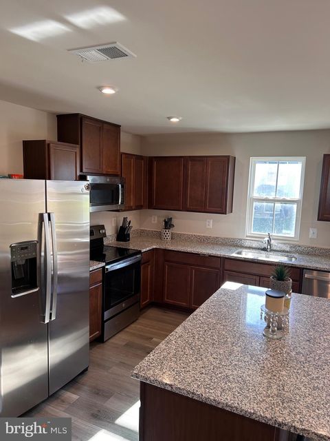 91 OTERO LANE HEDGESVILLE WV 25427