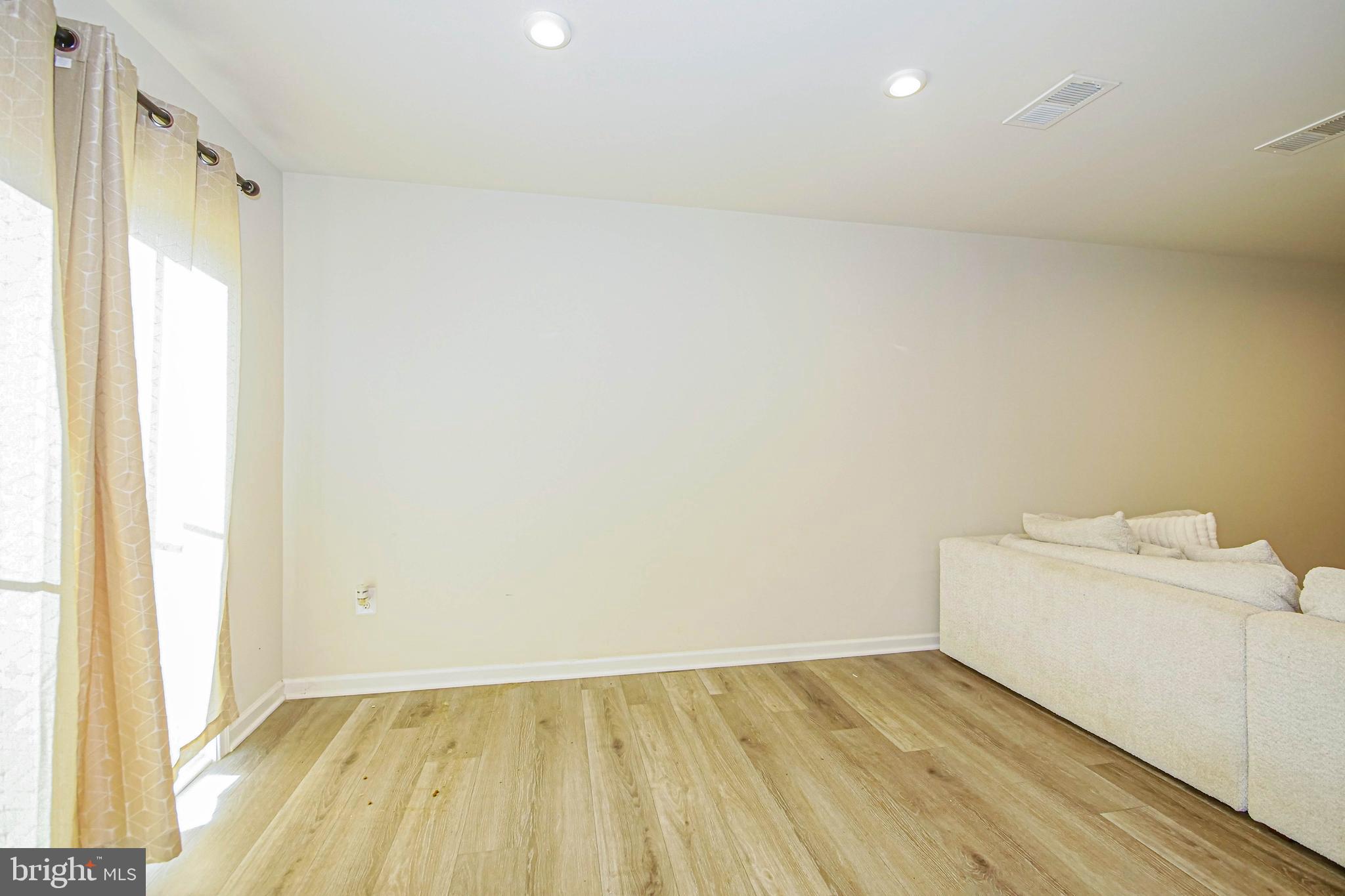 CARDINAL POINTE - Residential