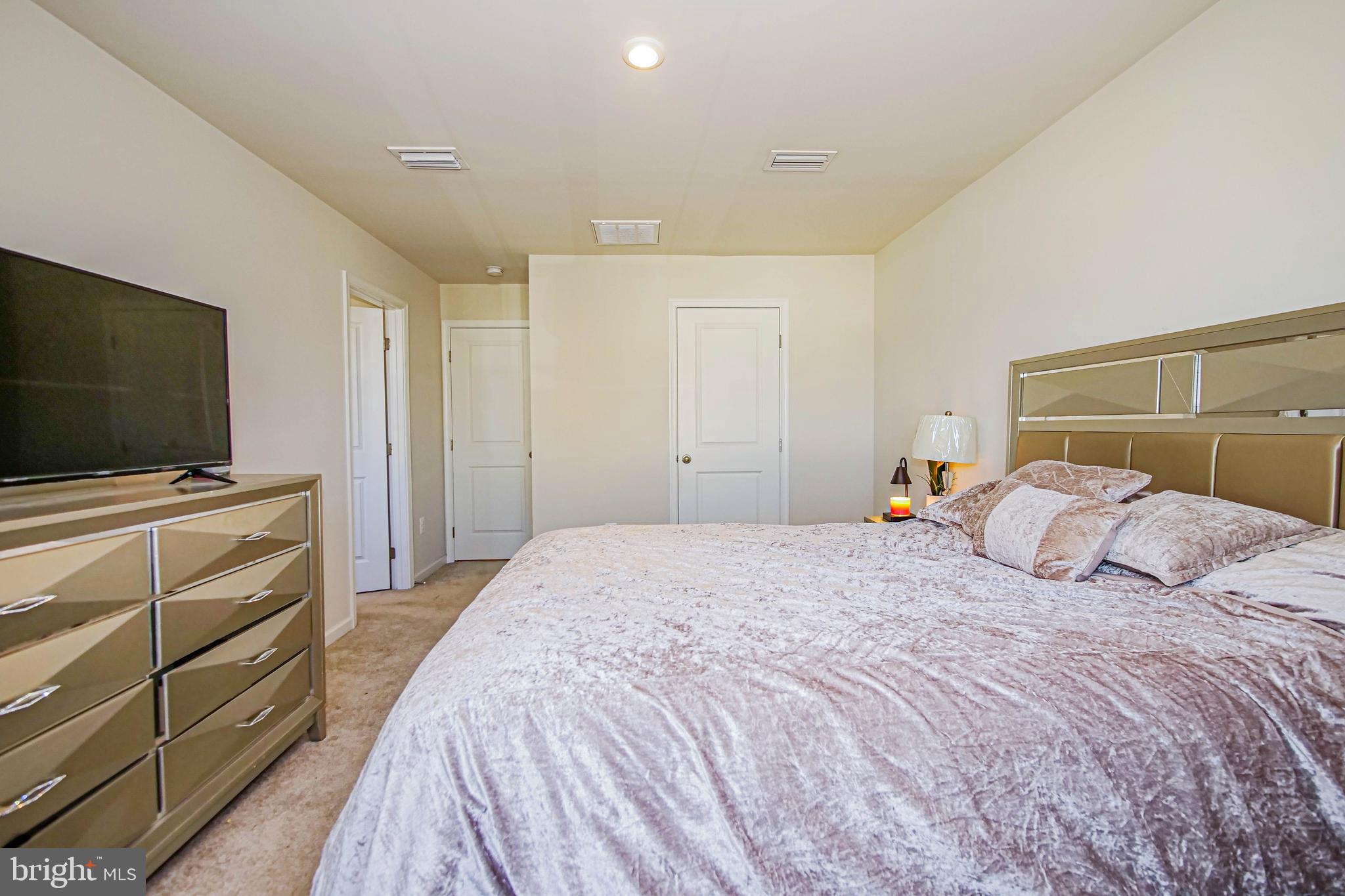 CARDINAL POINTE - Residential