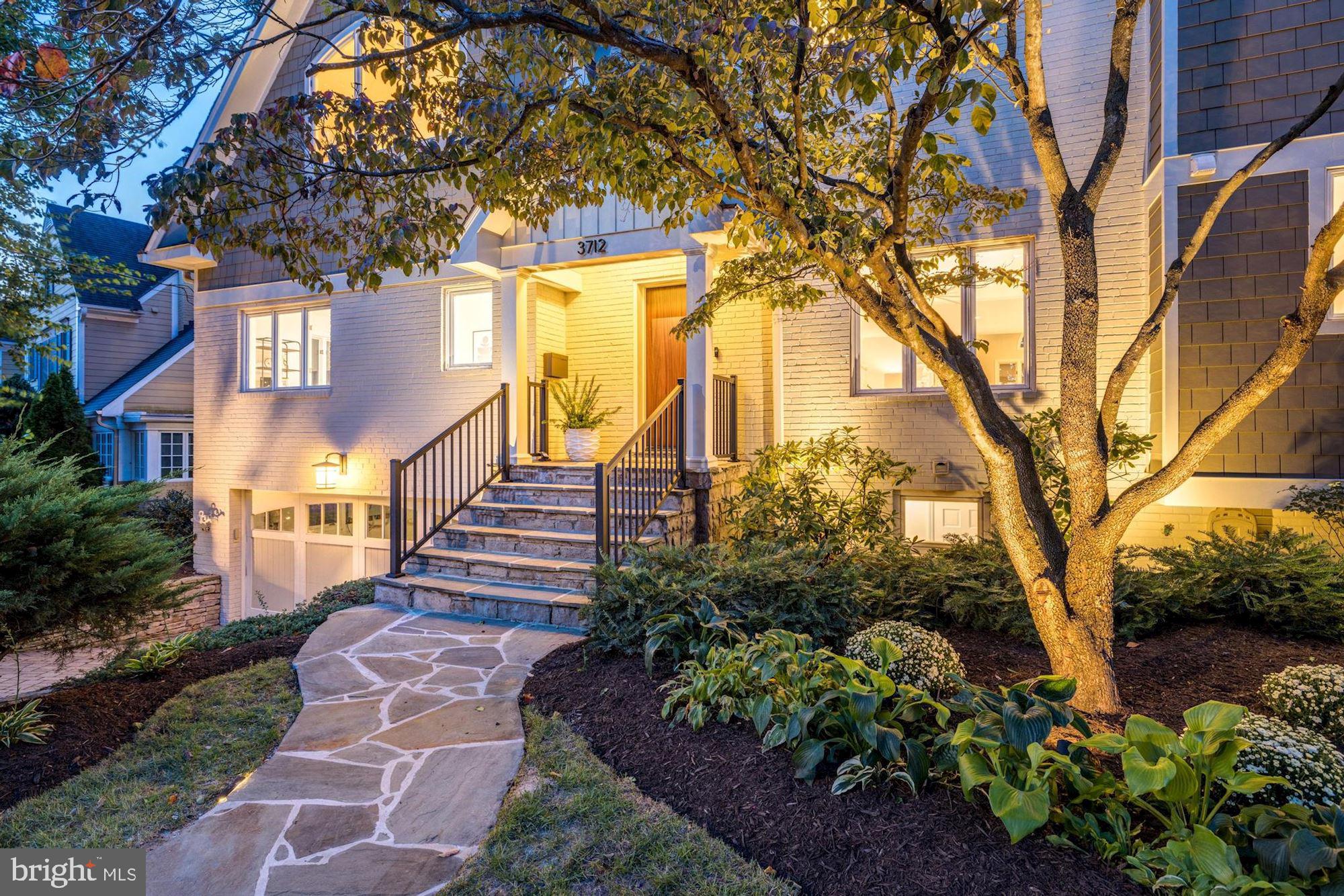 COUNTRY CLUB HILLS - Residential