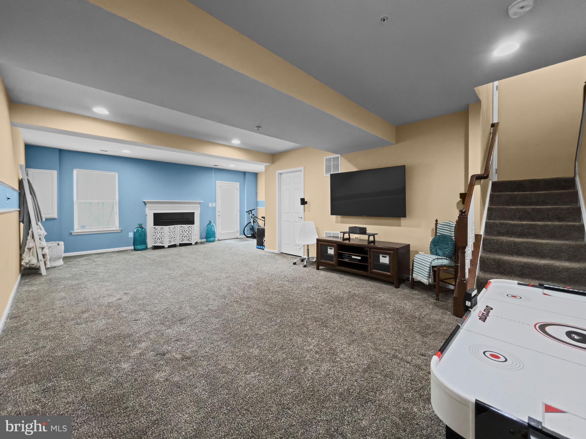 CABIN BRANCH - Residential