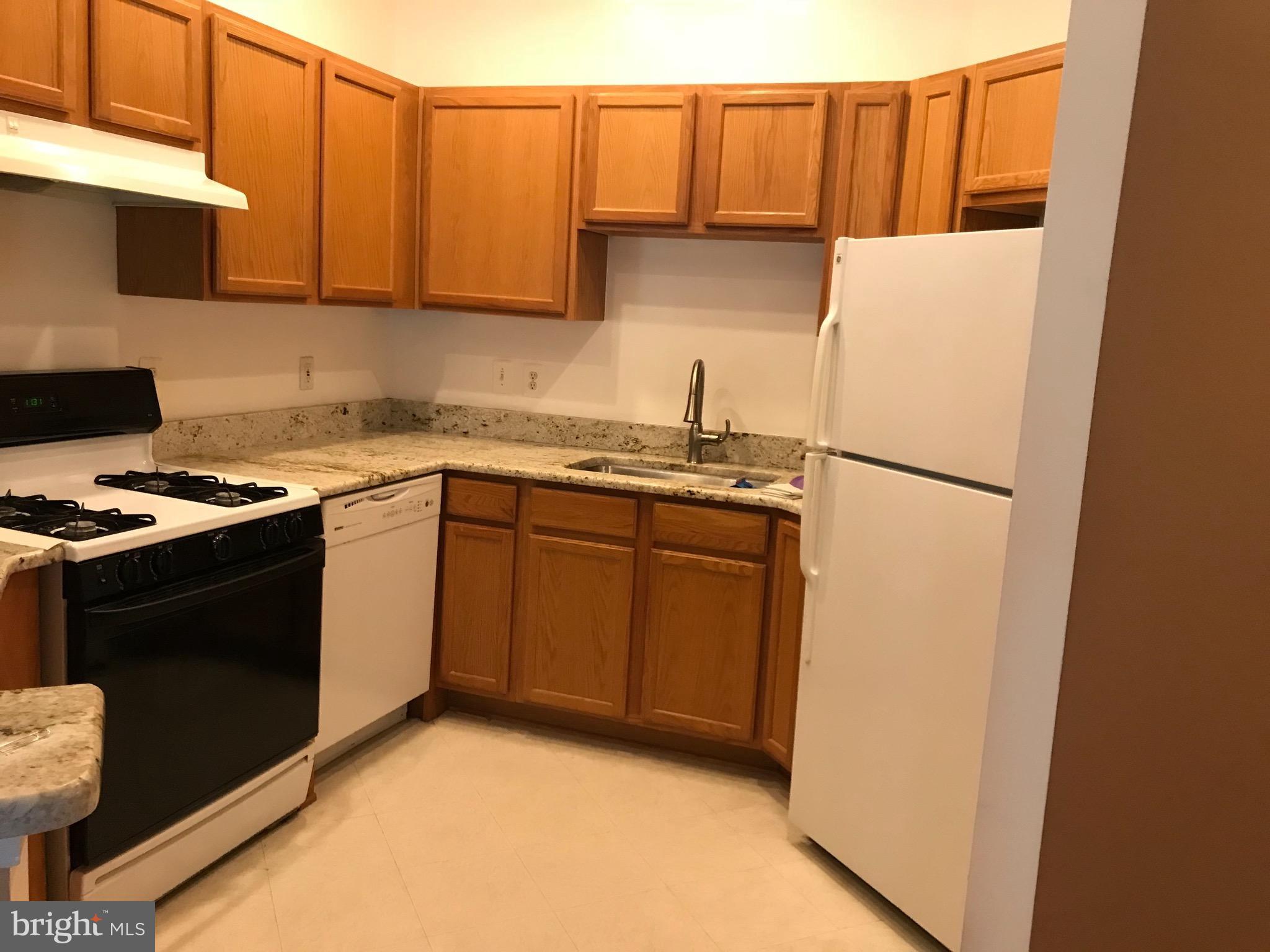 HUNTERS BRANCH - Residential Lease