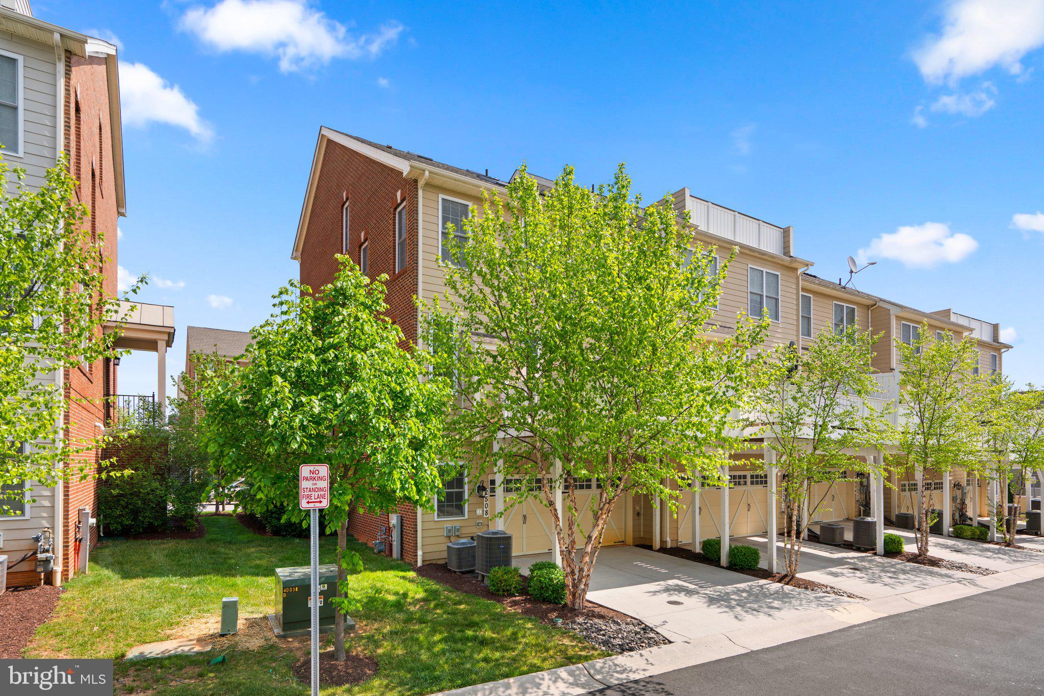 THE ENCLAVE - ARUNDEL PRESERVE - Residential Lease