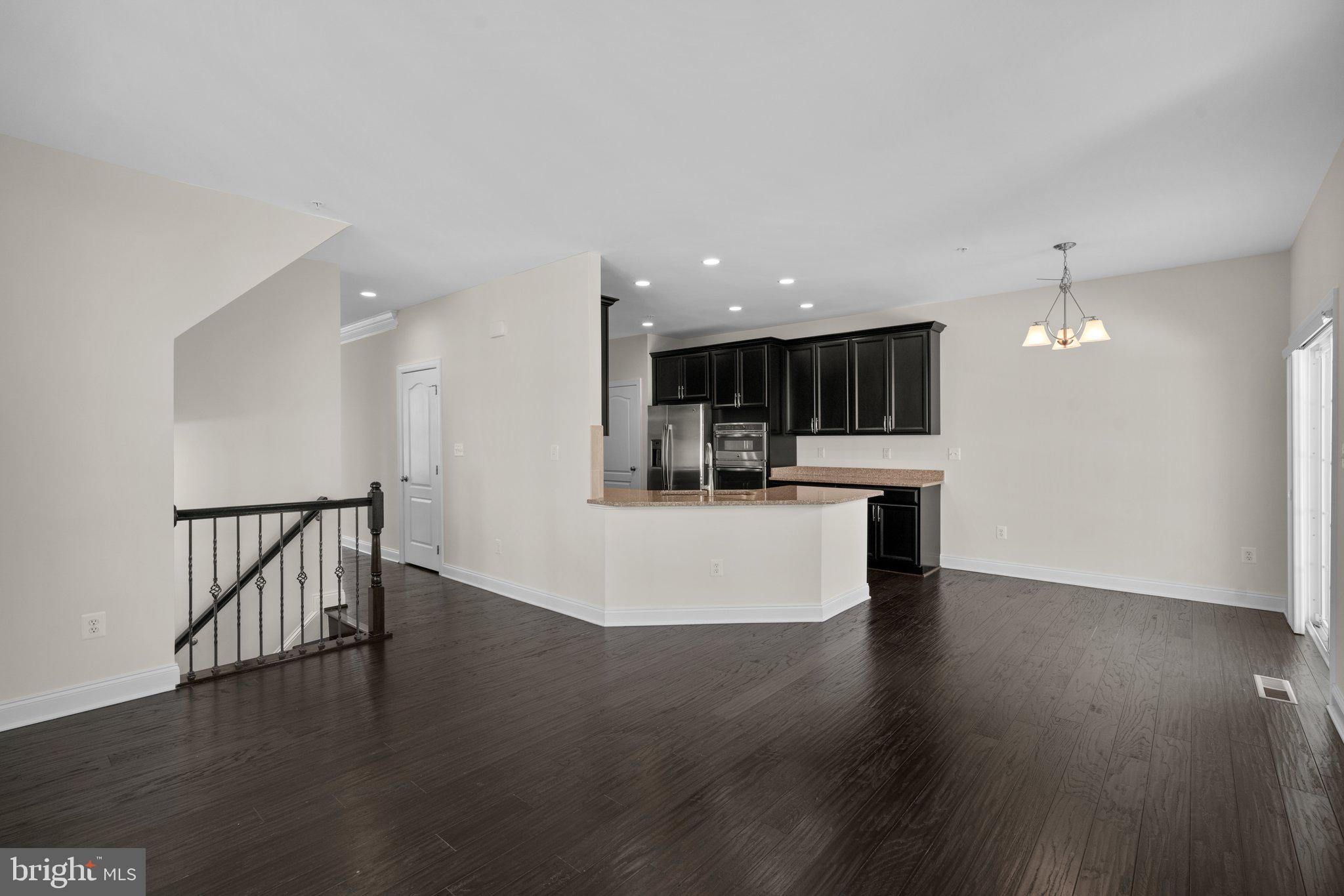 THE ENCLAVE - ARUNDEL PRESERVE - Residential Lease