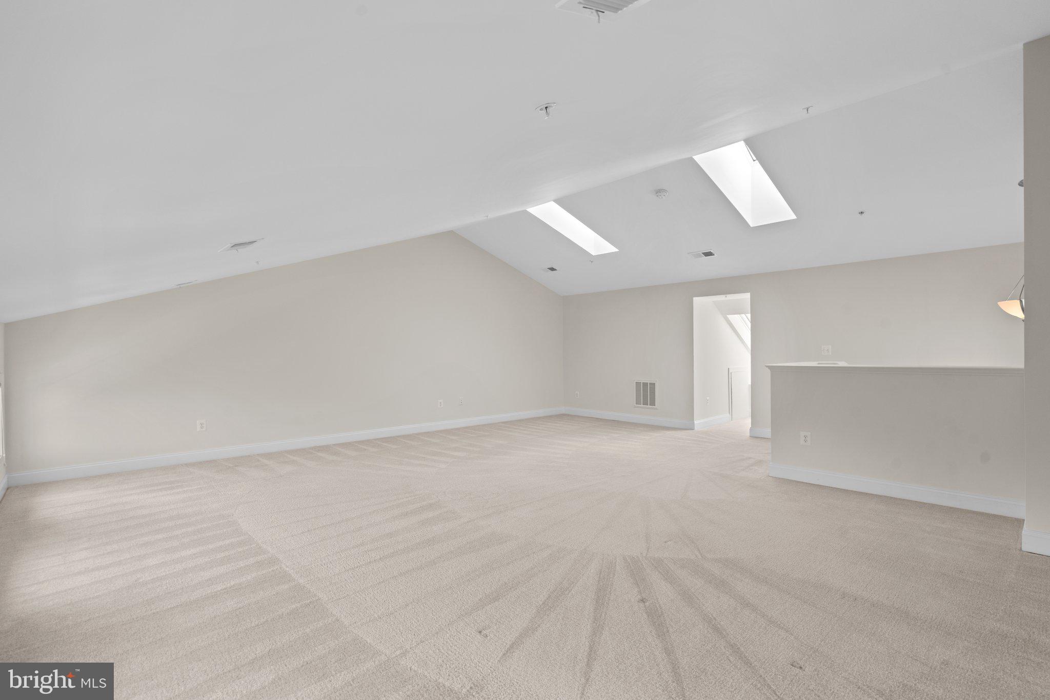 THE ENCLAVE - ARUNDEL PRESERVE - Residential Lease