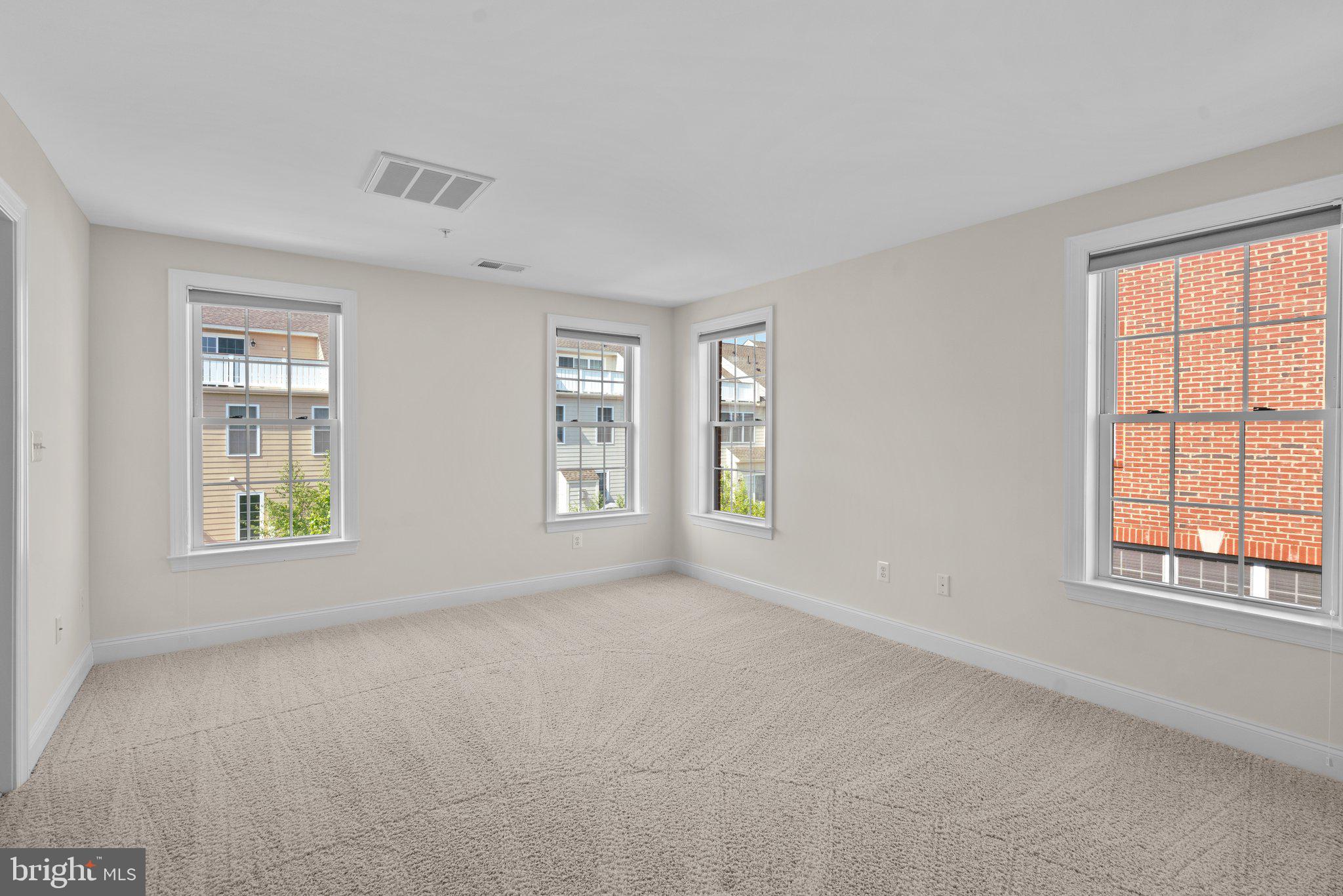 THE ENCLAVE - ARUNDEL PRESERVE - Residential Lease