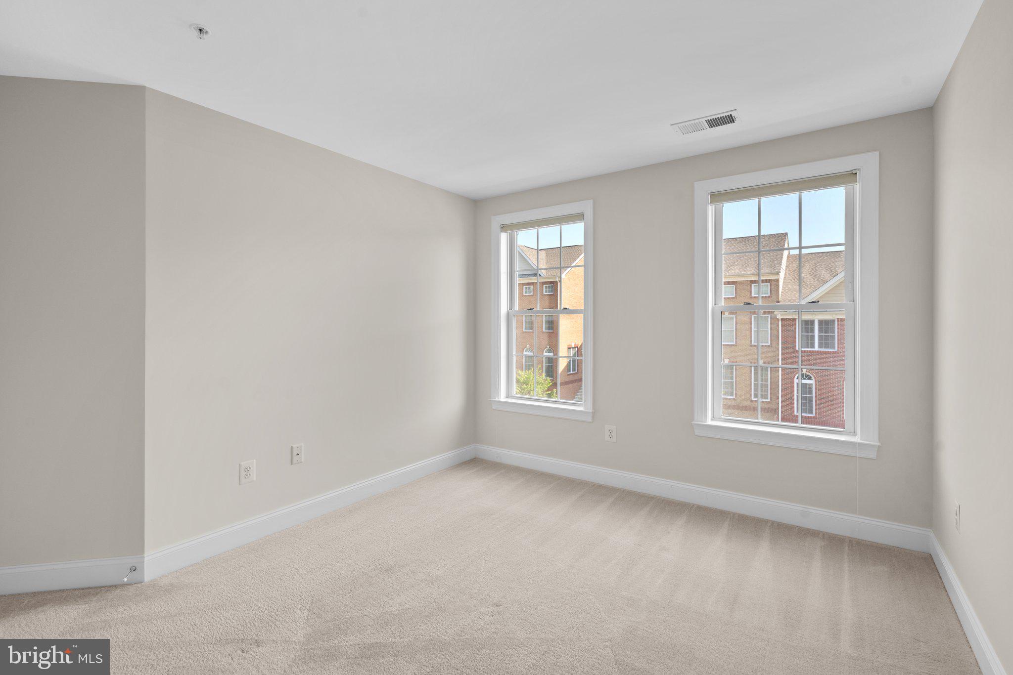 THE ENCLAVE - ARUNDEL PRESERVE - Residential Lease