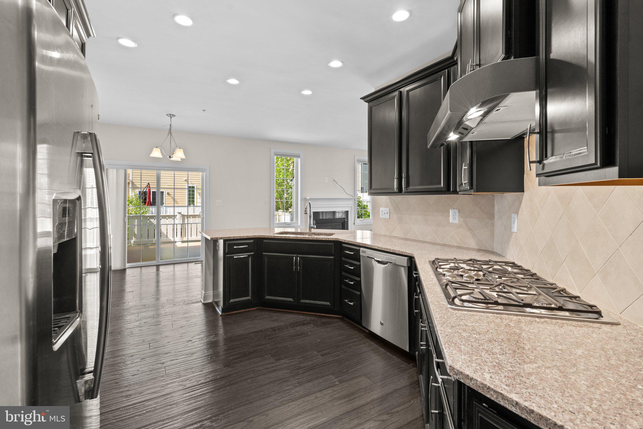 THE ENCLAVE - ARUNDEL PRESERVE - Residential Lease