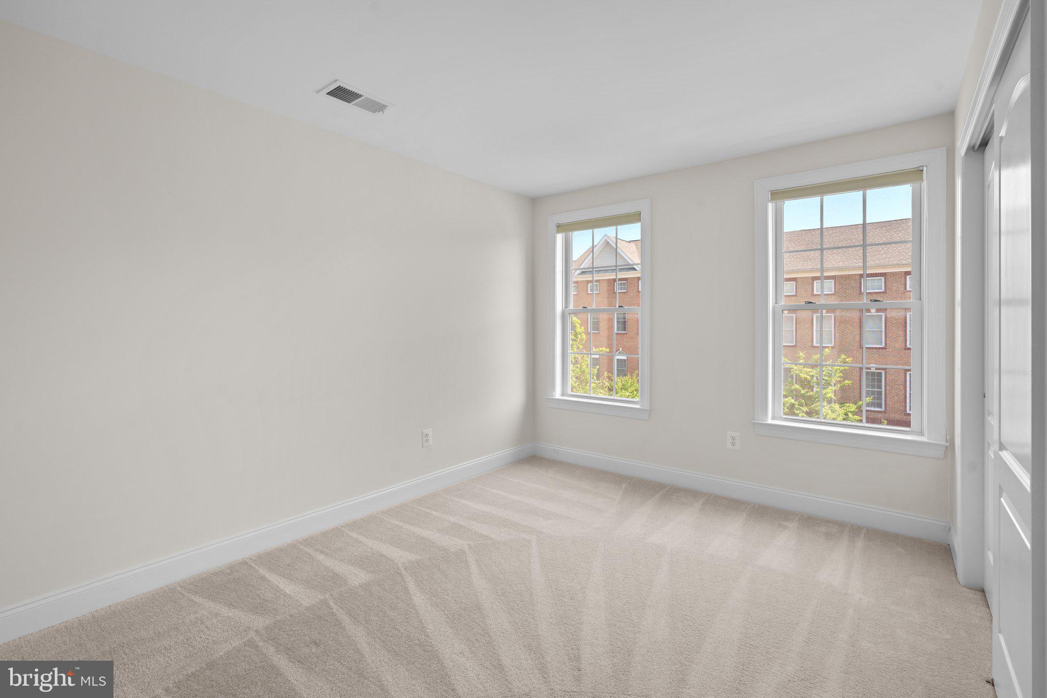 THE ENCLAVE - ARUNDEL PRESERVE - Residential Lease