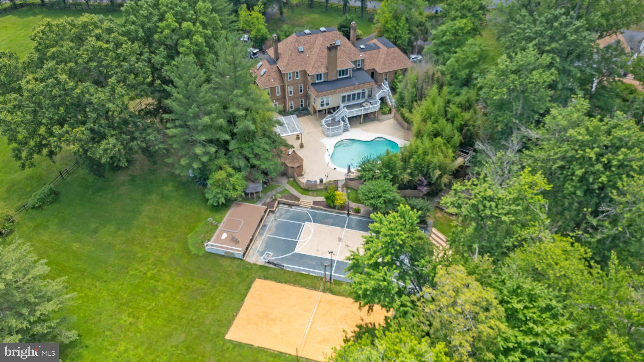 QUAILWOOD - Residential